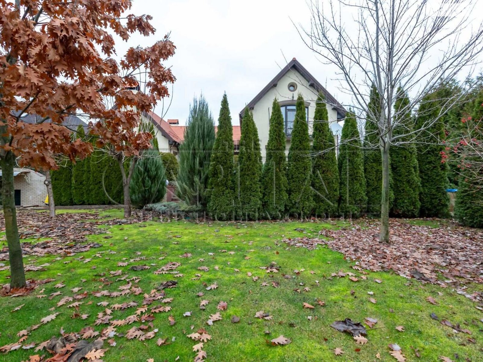 двоповерховий будинок з верандою, 250 кв. м, кирпич. Здається помісячно в Бобриці фото 1