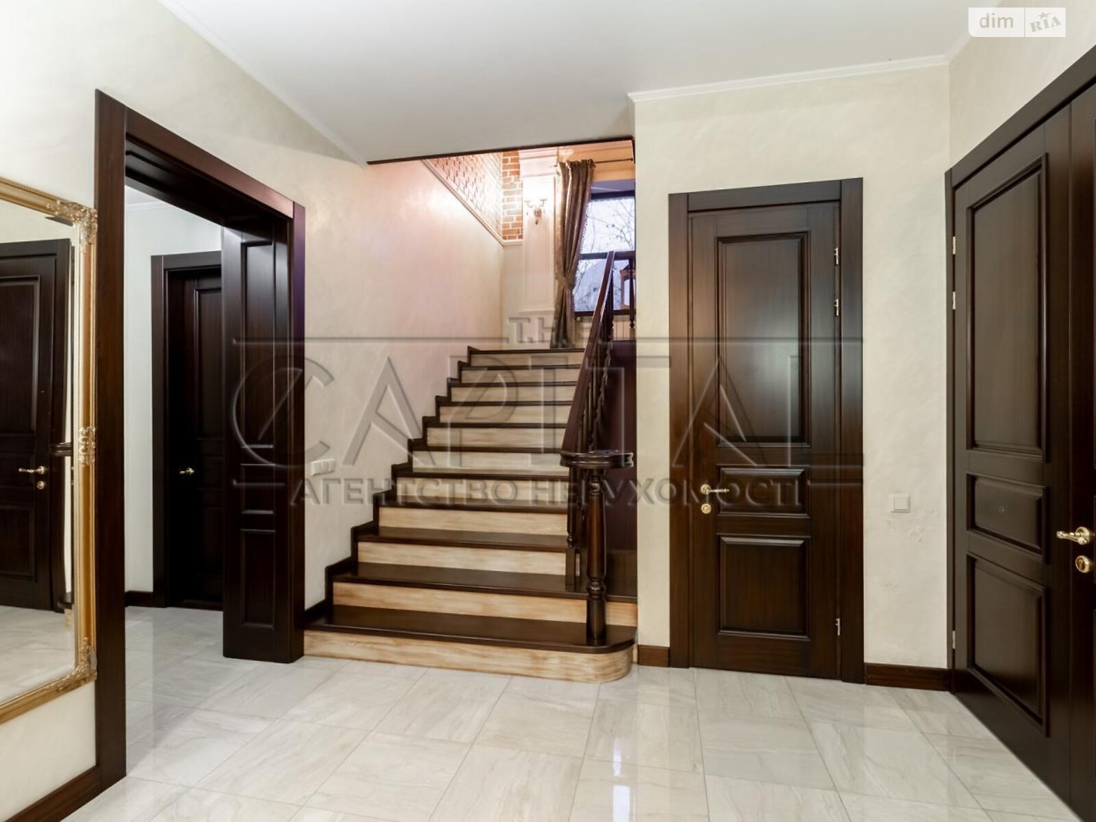 двоповерховий будинок з верандою, 250 кв. м, кирпич. Здається помісячно в Бобриці фото 1