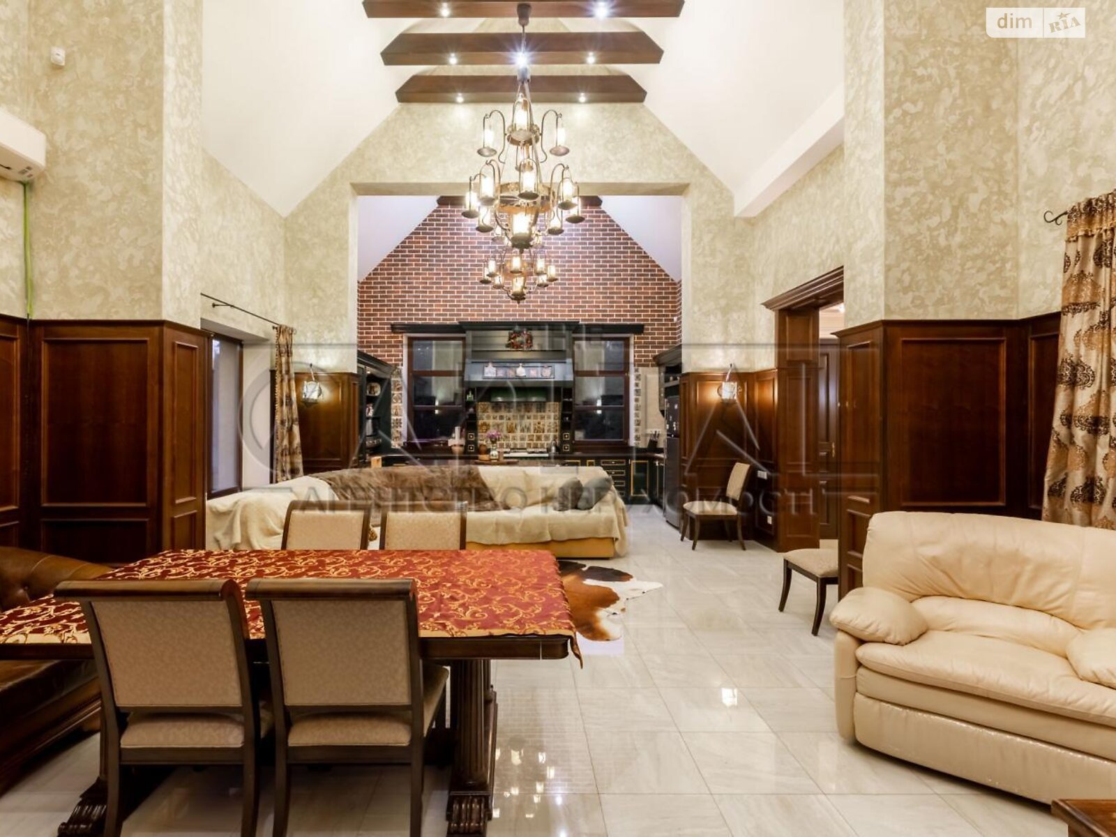 двоповерховий будинок з верандою, 250 кв. м, кирпич. Здається помісячно в Бобриці фото 1