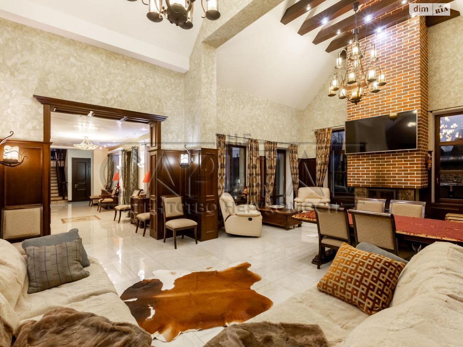 двоповерховий будинок з верандою, 250 кв. м, кирпич. Здається помісячно в Бобриці фото 1