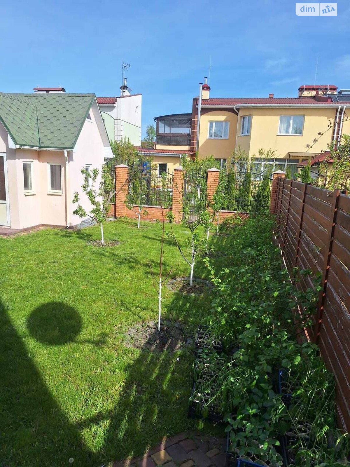 двухэтажный дом, 4 кв. м, кирпич. Сдается помесячно в Богдановке фото 1 двухэтажный дом, 4 кв. м, кирпич. Сдается помесячно в Богдановке фото 1