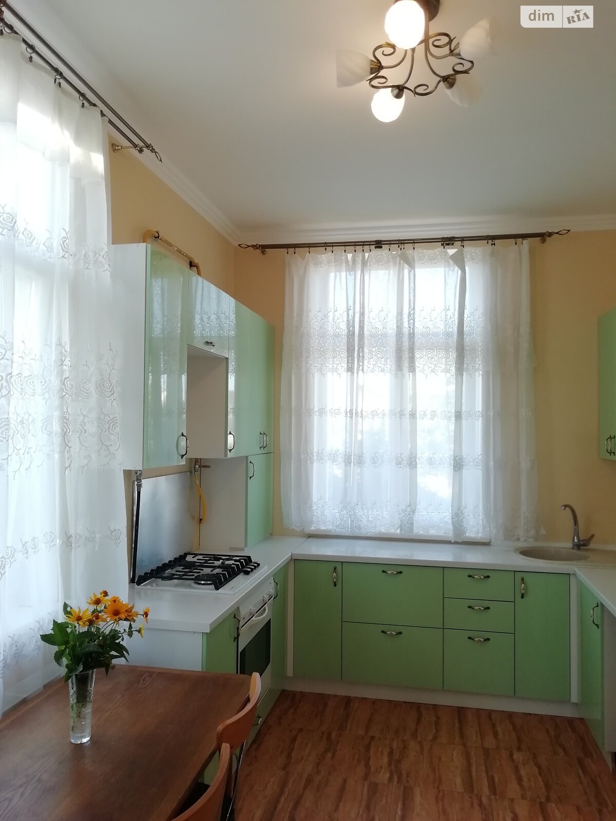 двоповерховий будинок з балконом, 140.5 кв. м, пінобетон. Здається помісячно в Богданівці фото 1 двоповерховий будинок з балконом, 140.5 кв. м, пінобетон. Здається помісячно в Богданівці фото 1