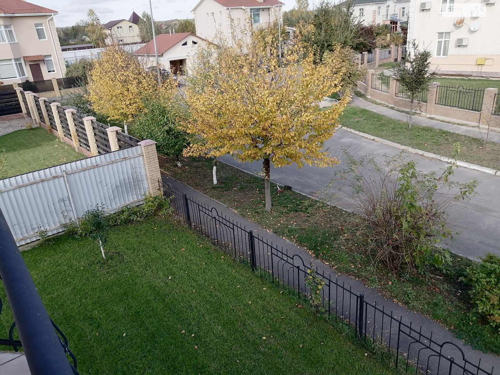 двоповерховий будинок з балконом, 140.5 кв. м, пінобетон. Здається помісячно в Богданівці фото 1 двоповерховий будинок з балконом, 140.5 кв. м, пінобетон. Здається помісячно в Богданівці фото 1