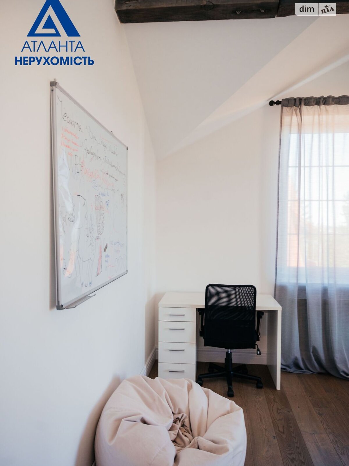 двухэтажный дом с гаражом, 280 кв. м, кирпич. Сдается помесячно в Боголюбах фото 1 двухэтажный дом с гаражом, 280 кв. м, кирпич. Сдается помесячно в Боголюбах фото 1