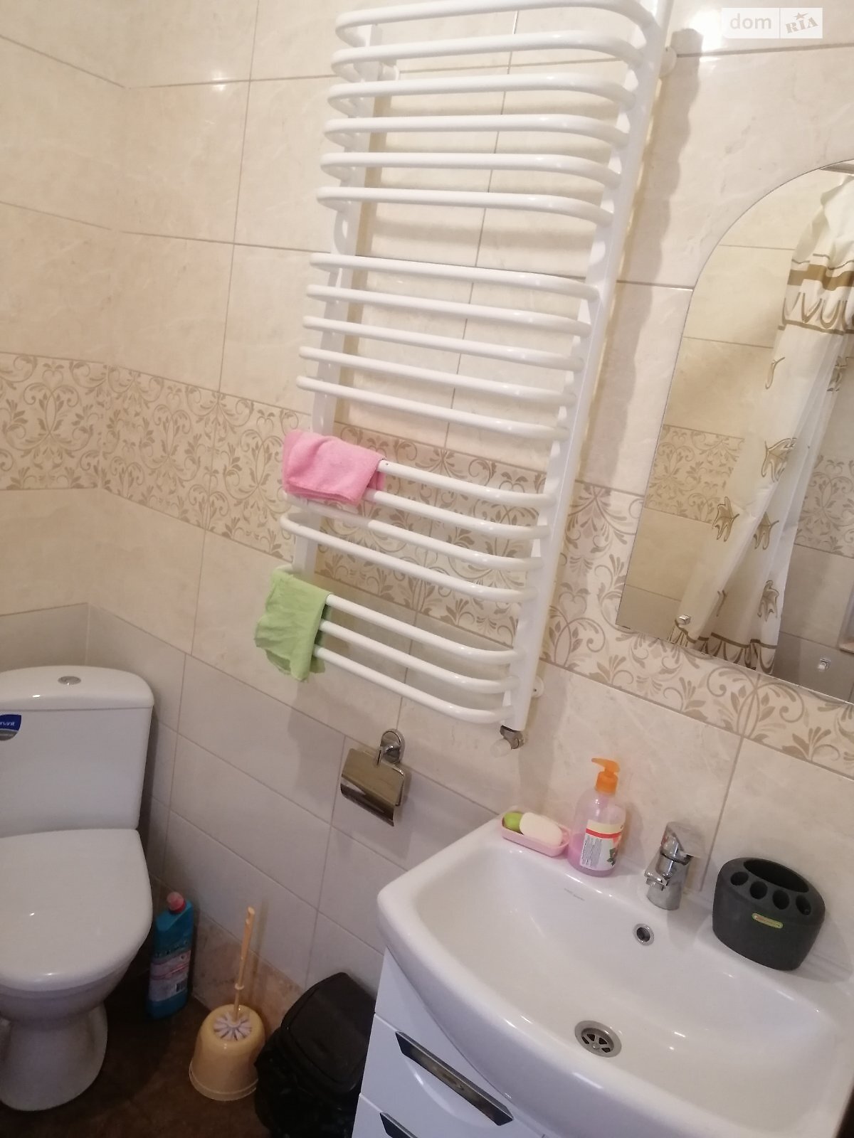 двухэтажный дом с балконом, 78 кв. м, кирпич. Сдается помесячно в Гуте фото 1 двухэтажный дом с балконом, 78 кв. м, кирпич. Сдается помесячно в Гуте фото 1
