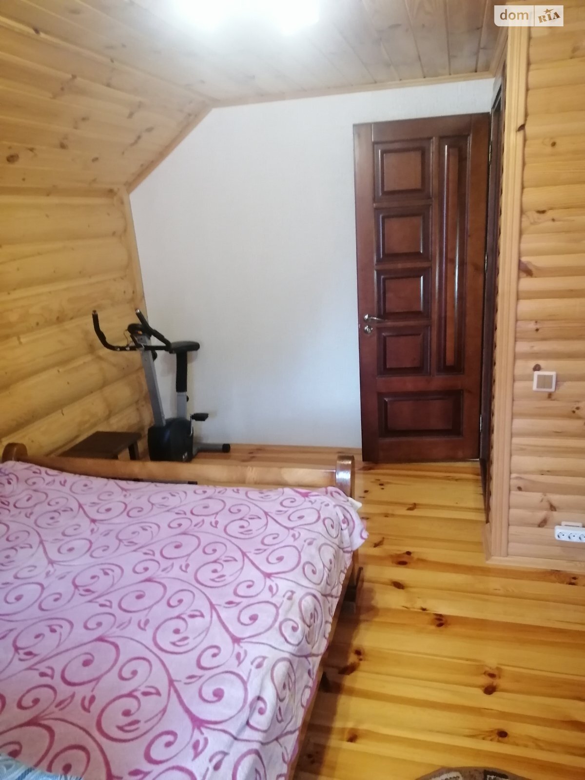 двухэтажный дом с балконом, 78 кв. м, кирпич. Сдается помесячно в Гуте фото 1 двухэтажный дом с балконом, 78 кв. м, кирпич. Сдается помесячно в Гуте фото 1