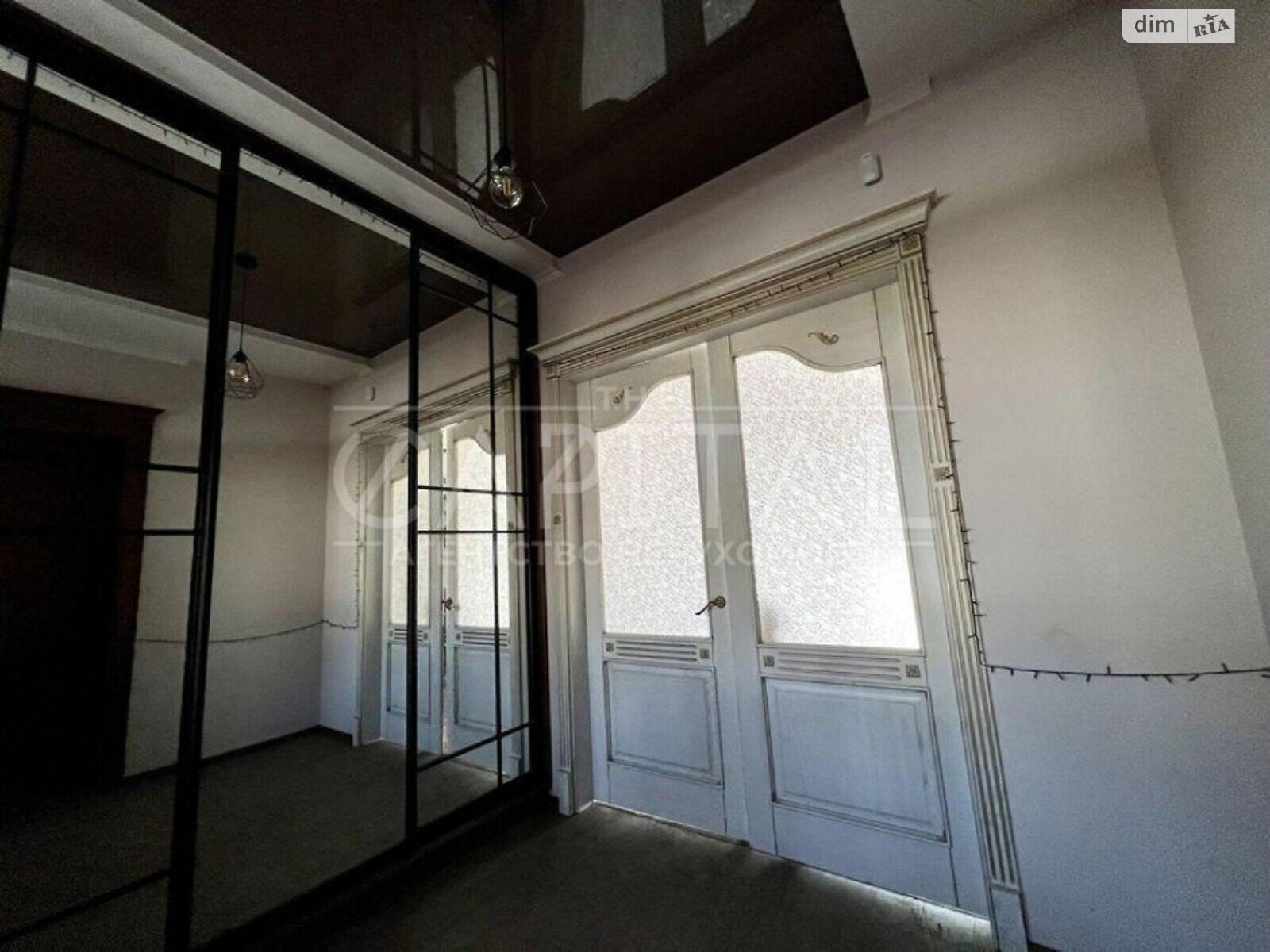 двухэтажный дом с гаражом, 226 кв. м, кирпич. Сдается помесячно в Борисполе, в районе Борисполь фото 1