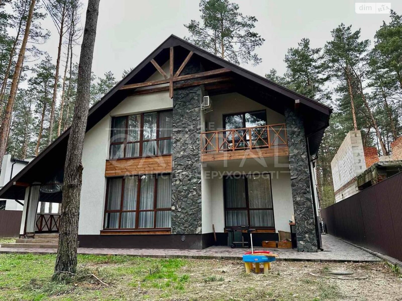 двоповерховий будинок з верандою, 200 кв. м, цегла. Здається помісячно в Борисполі фото 1 двоповерховий будинок з верандою, 200 кв. м, цегла. Здається помісячно в Борисполі фото 1