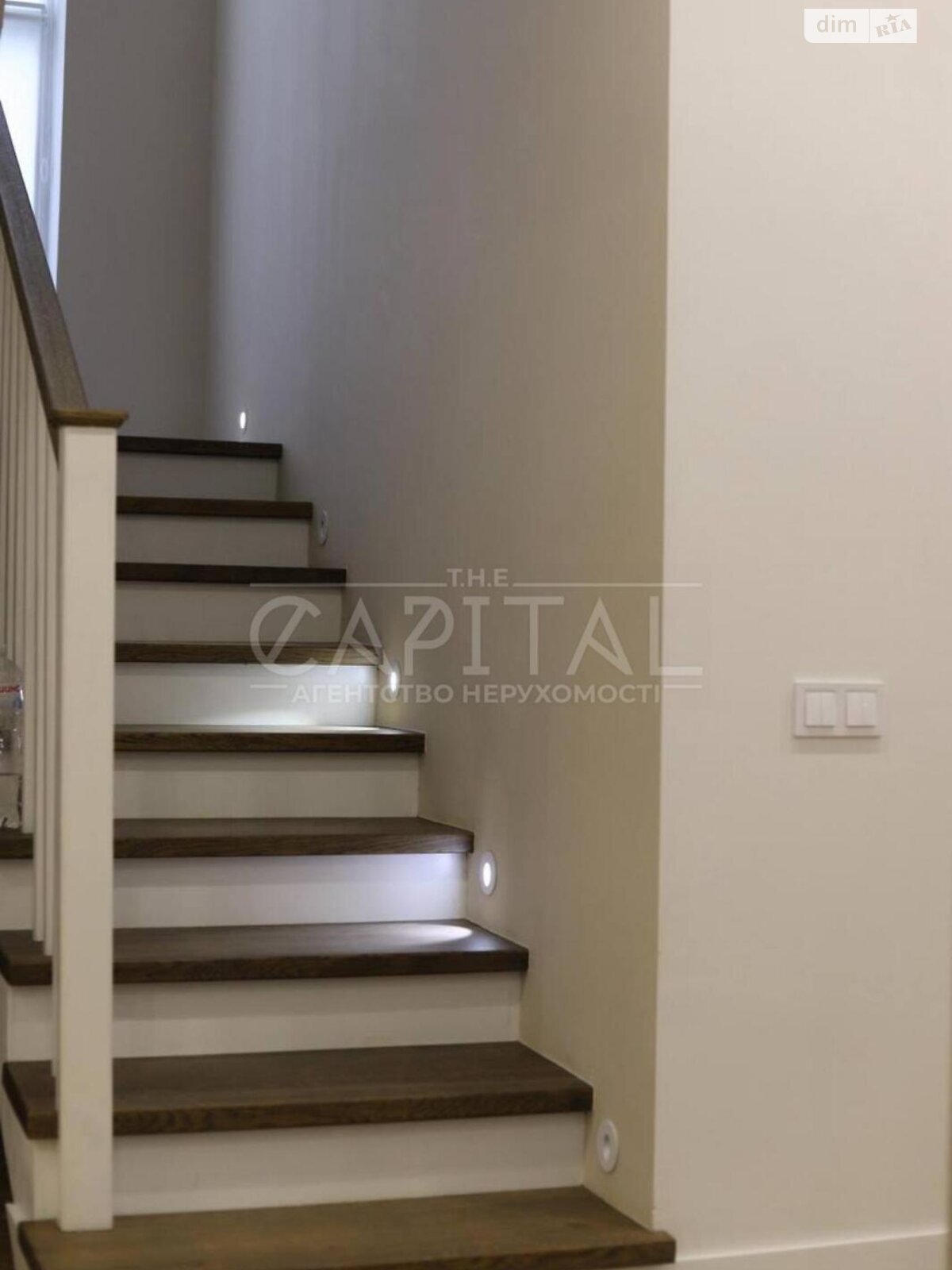 двоповерховий будинок з верандою, 200 кв. м, цегла. Здається помісячно в Борисполі фото 1 двоповерховий будинок з верандою, 200 кв. м, цегла. Здається помісячно в Борисполі фото 1