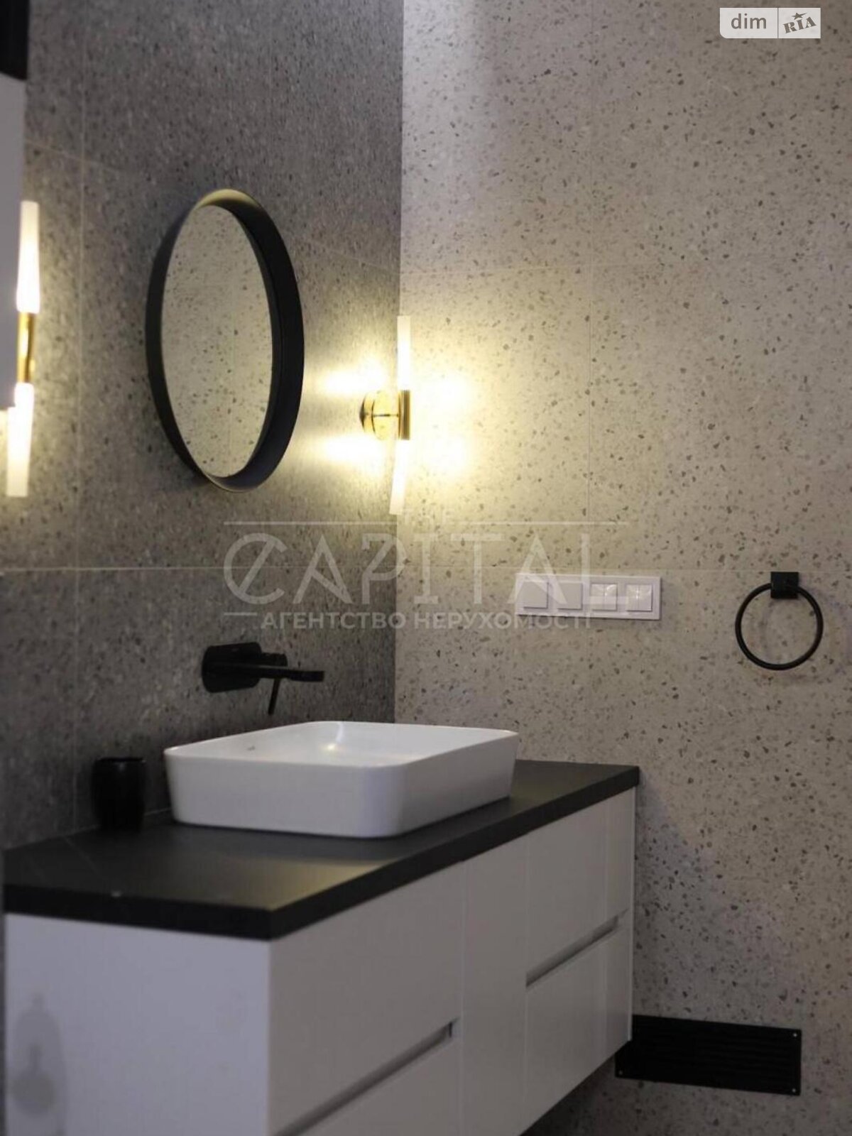 двоповерховий будинок з верандою, 200 кв. м, цегла. Здається помісячно в Борисполі фото 1 двоповерховий будинок з верандою, 200 кв. м, цегла. Здається помісячно в Борисполі фото 1