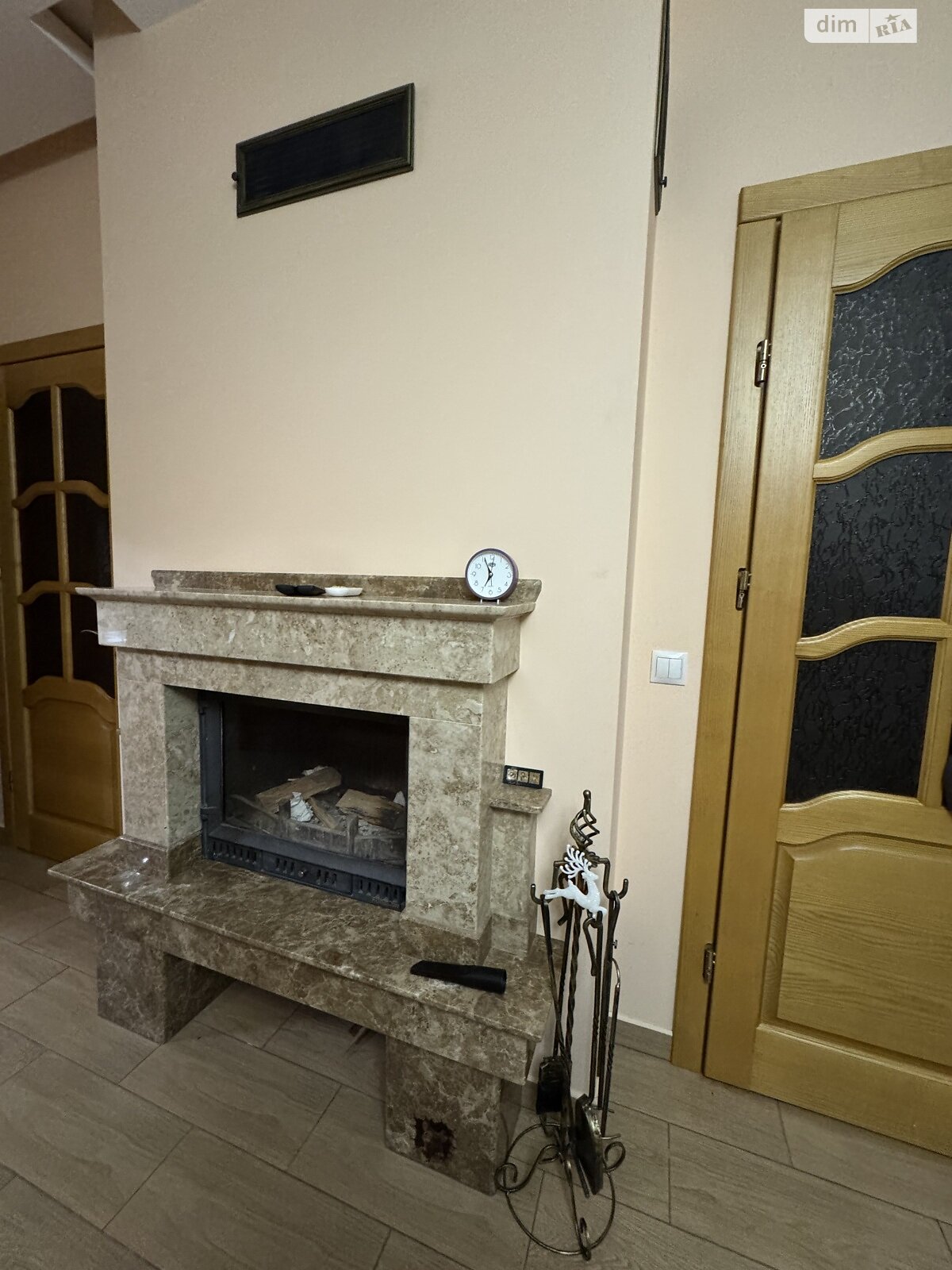 двухэтажный дом с верандой, 151 кв. м, кирпич. Сдается помесячно в Ботфалве фото 1 двухэтажный дом с верандой, 151 кв. м, кирпич. Сдается помесячно в Ботфалве фото 1