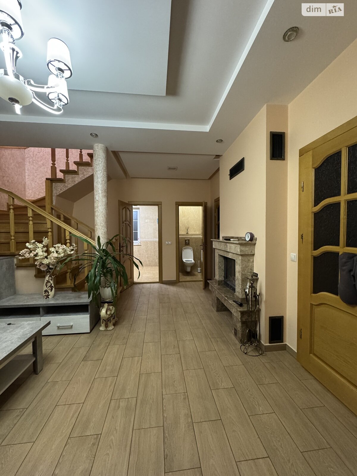 двухэтажный дом с верандой, 151 кв. м, кирпич. Сдается помесячно в Ботфалве фото 1 двухэтажный дом с верандой, 151 кв. м, кирпич. Сдается помесячно в Ботфалве фото 1