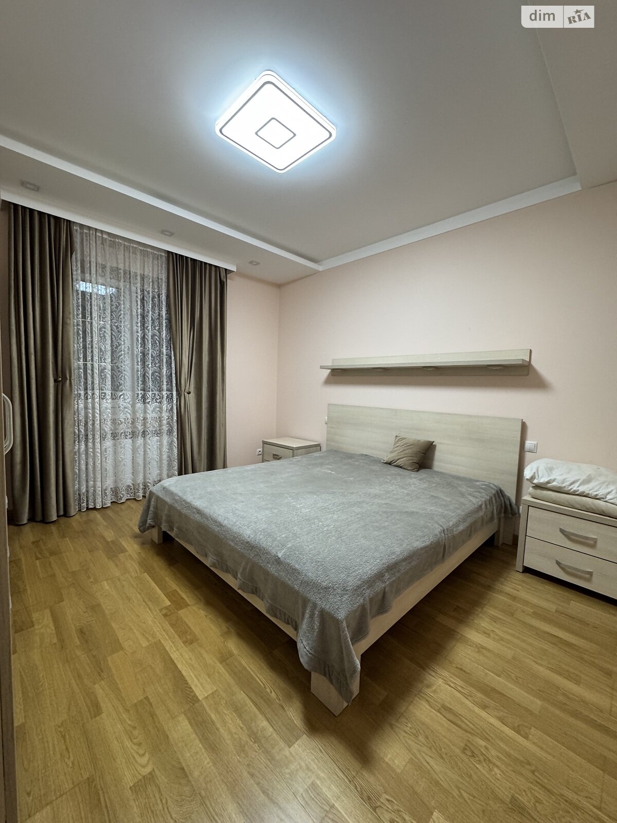 двухэтажный дом с верандой, 151 кв. м, кирпич. Сдается помесячно в Ботфалве фото 1 двухэтажный дом с верандой, 151 кв. м, кирпич. Сдается помесячно в Ботфалве фото 1