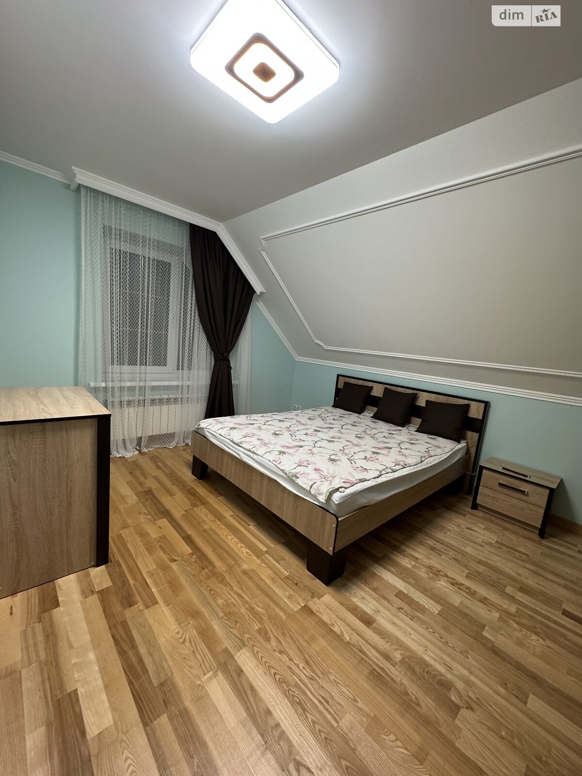 двухэтажный дом с верандой, 151 кв. м, кирпич. Сдается помесячно в Ботфалве фото 1 двухэтажный дом с верандой, 151 кв. м, кирпич. Сдается помесячно в Ботфалве фото 1