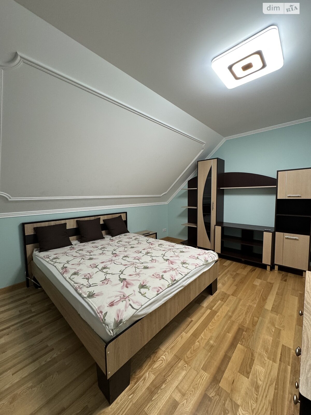 двухэтажный дом с верандой, 151 кв. м, кирпич. Сдается помесячно в Ботфалве фото 1 двухэтажный дом с верандой, 151 кв. м, кирпич. Сдается помесячно в Ботфалве фото 1