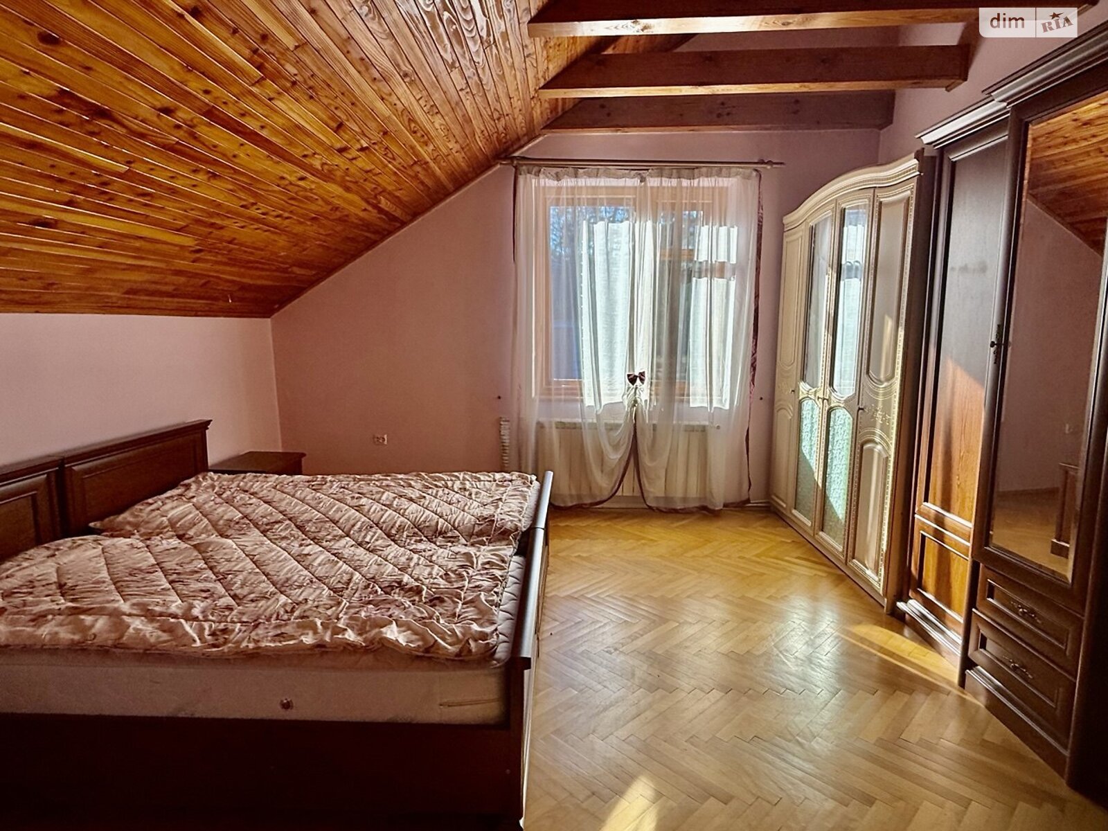 двухэтажный дом с гаражом, 200 кв. м, кирпич. Сдается помесячно в Брюховичах фото 1 двухэтажный дом с гаражом, 200 кв. м, кирпич. Сдается помесячно в Брюховичах фото 1