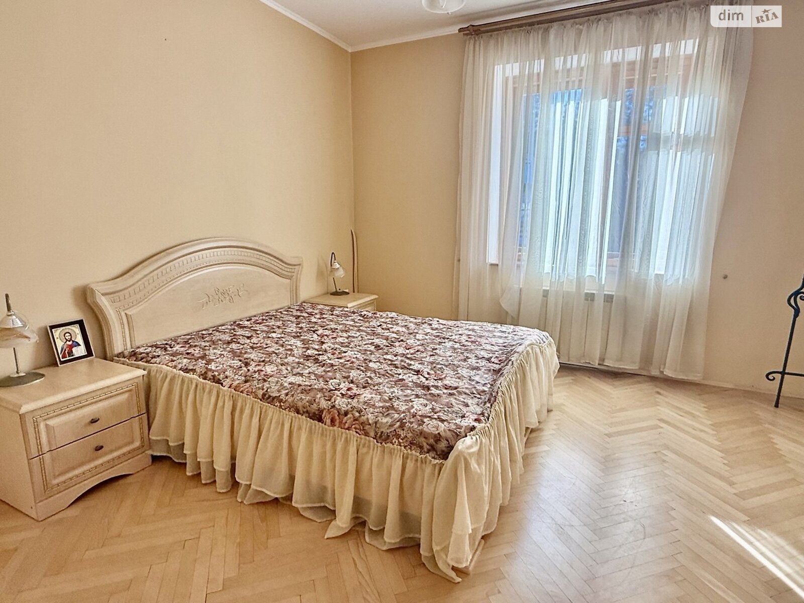 двухэтажный дом с гаражом, 200 кв. м, кирпич. Сдается помесячно в Брюховичах фото 1 двухэтажный дом с гаражом, 200 кв. м, кирпич. Сдается помесячно в Брюховичах фото 1