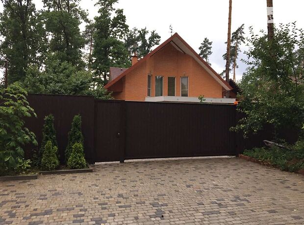 двухэтажный дом с камином, 160 кв. м, кирпич. Сдается помесячно в Буче, в районе Буча фото 1 двухэтажный дом с камином, 160 кв. м, кирпич. Сдается помесячно в Буче, в районе Буча фото 1