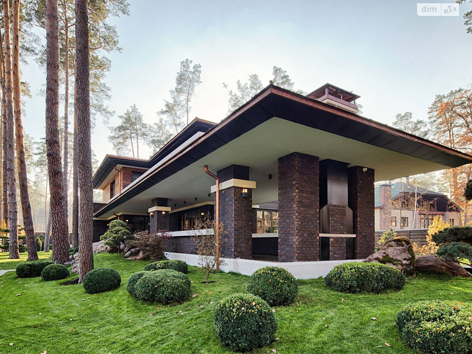 двухэтажный дом с гаражом, 380 кв. м, кирпич. Сдается помесячно в Буче, в районе Буча фото 1 двухэтажный дом с гаражом, 380 кв. м, кирпич. Сдается помесячно в Буче, в районе Буча фото 1