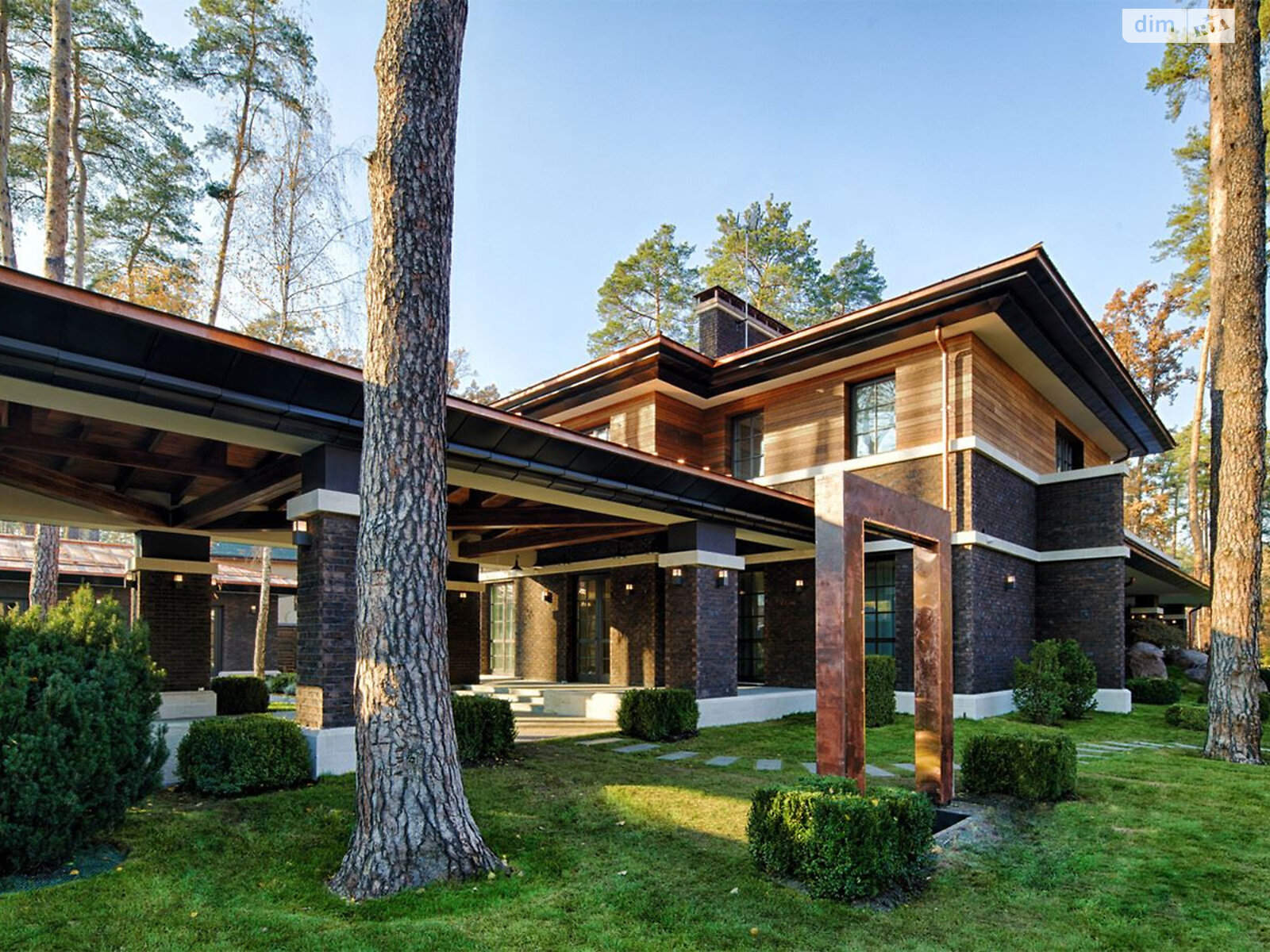 двухэтажный дом с гаражом, 380 кв. м, кирпич. Сдается помесячно в Буче, в районе Буча фото 1 двухэтажный дом с гаражом, 380 кв. м, кирпич. Сдается помесячно в Буче, в районе Буча фото 1