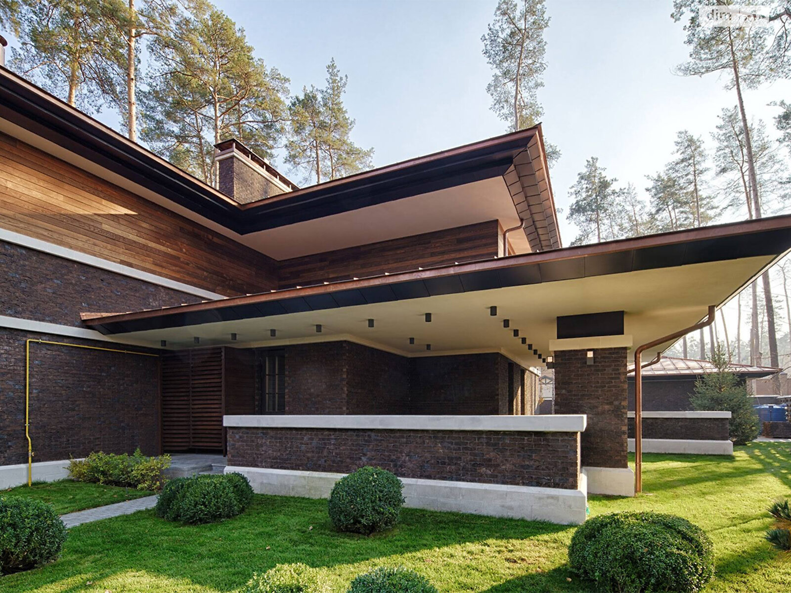 двухэтажный дом с гаражом, 380 кв. м, кирпич. Сдается помесячно в Буче, в районе Буча фото 1 двухэтажный дом с гаражом, 380 кв. м, кирпич. Сдается помесячно в Буче, в районе Буча фото 1