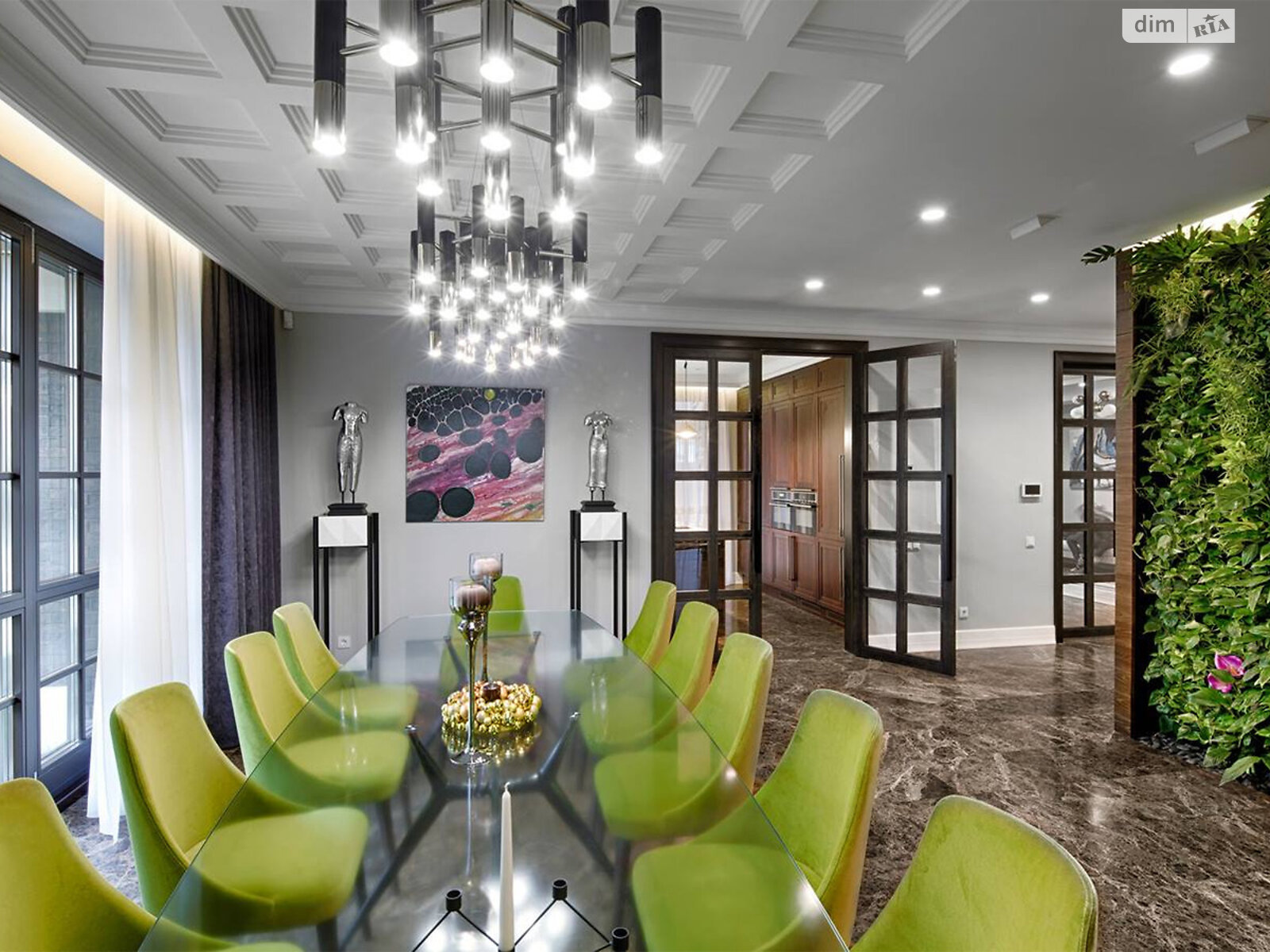 двухэтажный дом с гаражом, 380 кв. м, кирпич. Сдается помесячно в Буче, в районе Буча фото 1 двухэтажный дом с гаражом, 380 кв. м, кирпич. Сдается помесячно в Буче, в районе Буча фото 1