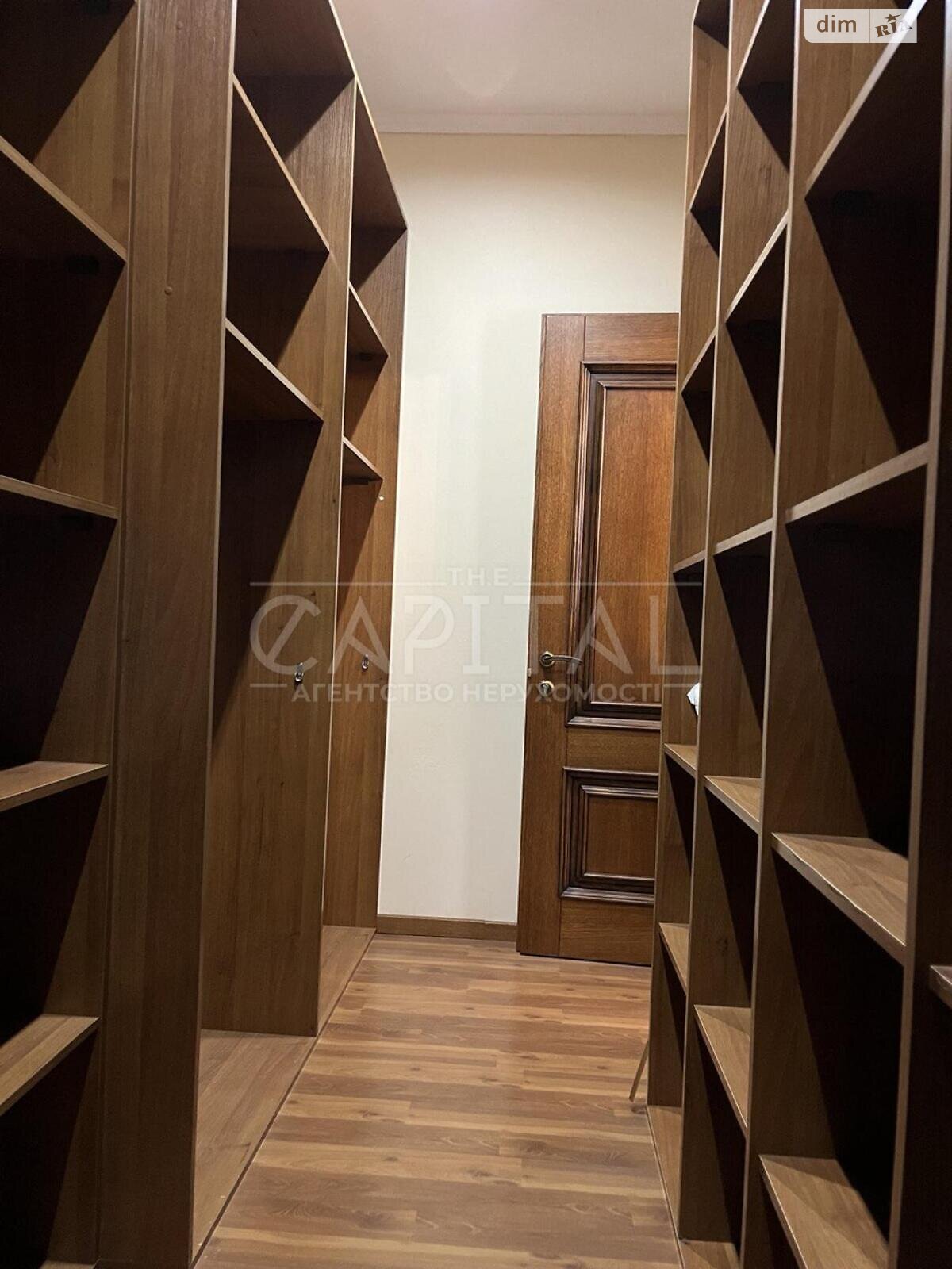 двоповерховий будинок з верандою, 313.8 кв. м, цегла. Здається помісячно в Бучі, в районі Буча фото 1 двопроверховий будинок з верандою, 313.8 кв. м, цегла. Здається помісячно в Бучі, в районі Буча фото 1