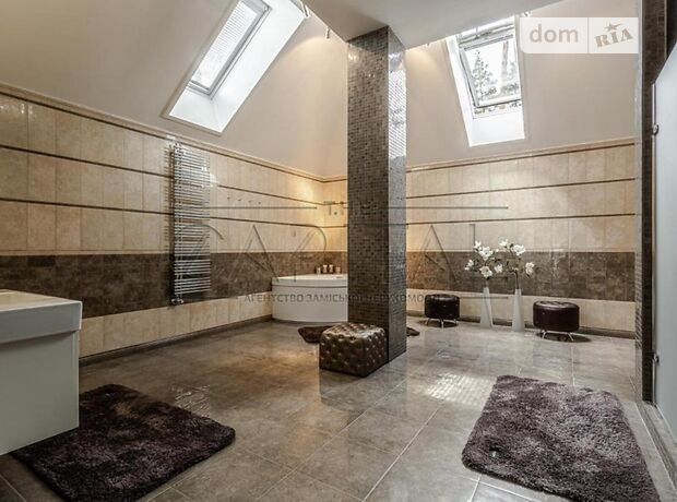 двухэтажный дом с балконом, 2700 кв. м, кирпич. Сдается помесячно в Буче, в районе Буча фото 1 двухэтажный дом с балконом, 2700 кв. м, кирпич. Сдается помесячно в Буче, в районе Буча фото 1