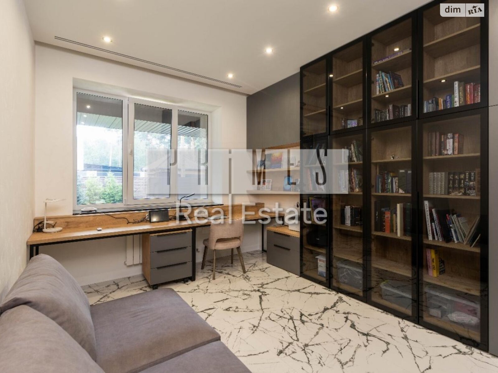 двухэтажный дом с гаражом, 330 кв. м, кирпич. Сдается помесячно в Буче, в районе Буча фото 1