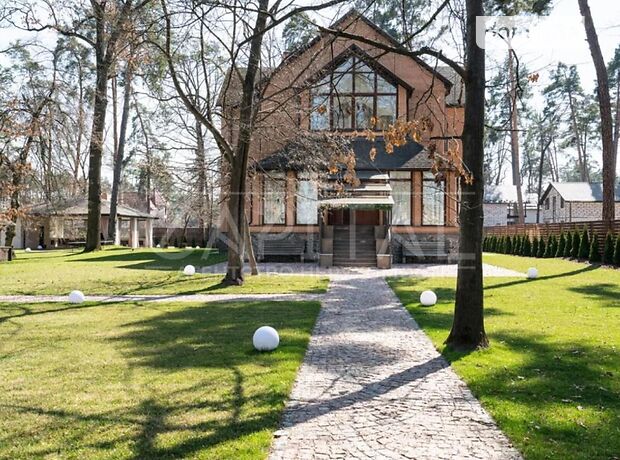 трехэтажный дом, 700 кв. м, кирпич. Сдается помесячно в Буче, в районе Буча фото 1 трехэтажный дом, 700 кв. м, кирпич. Сдается помесячно в Буче, в районе Буча фото 1