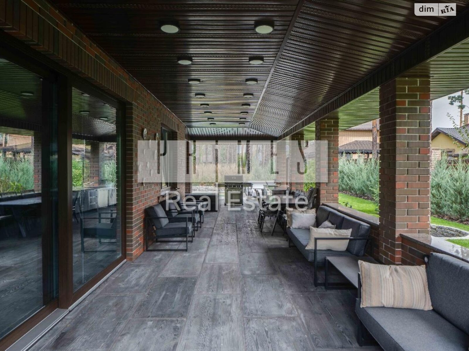 двухэтажный дом с гаражом, 318.3 кв. м, кирпич. Сдается помесячно в Буче фото 1