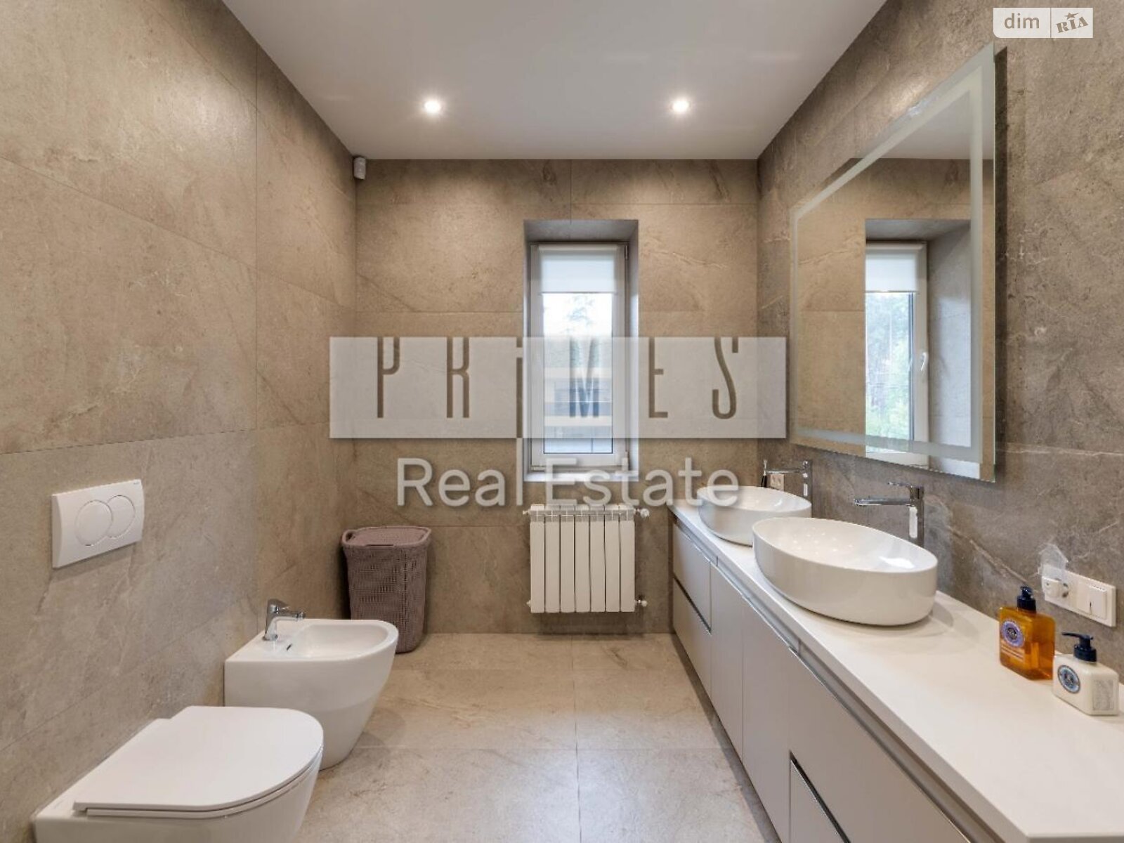 двухэтажный дом с гаражом, 318.3 кв. м, кирпич. Сдается помесячно в Буче фото 1