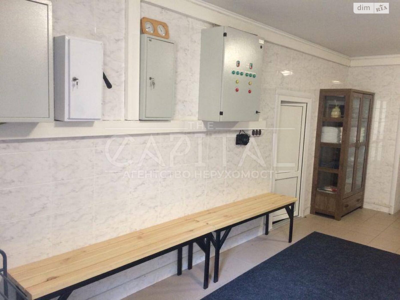 триповерховий будинок, 555 кв. м, кирпич. Здається помісячно в Бучі фото 1 триповерховий будинок, 555 кв. м, кирпич. Здається помісячно в Бучі фото 1