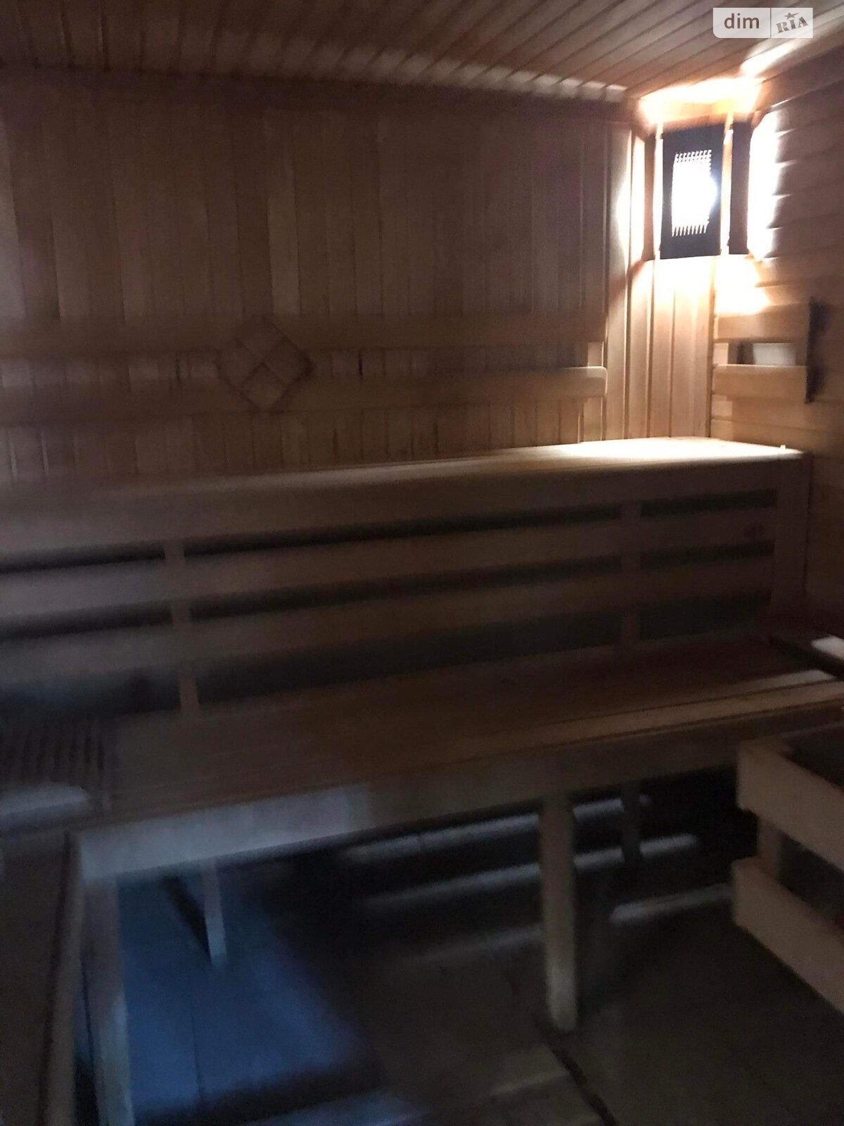 трехэтажный дом, 220 кв. м, кирпич. Сдается помесячно в Буштыне фото 1 трехэтажный дом, 220 кв. м, кирпич. Сдается помесячно в Буштыне фото 1