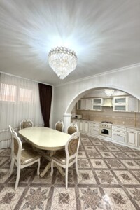 трехэтажный дом с балконом, 220 кв. м, кирпич. Сдается помесячно в Чагоре фото 2