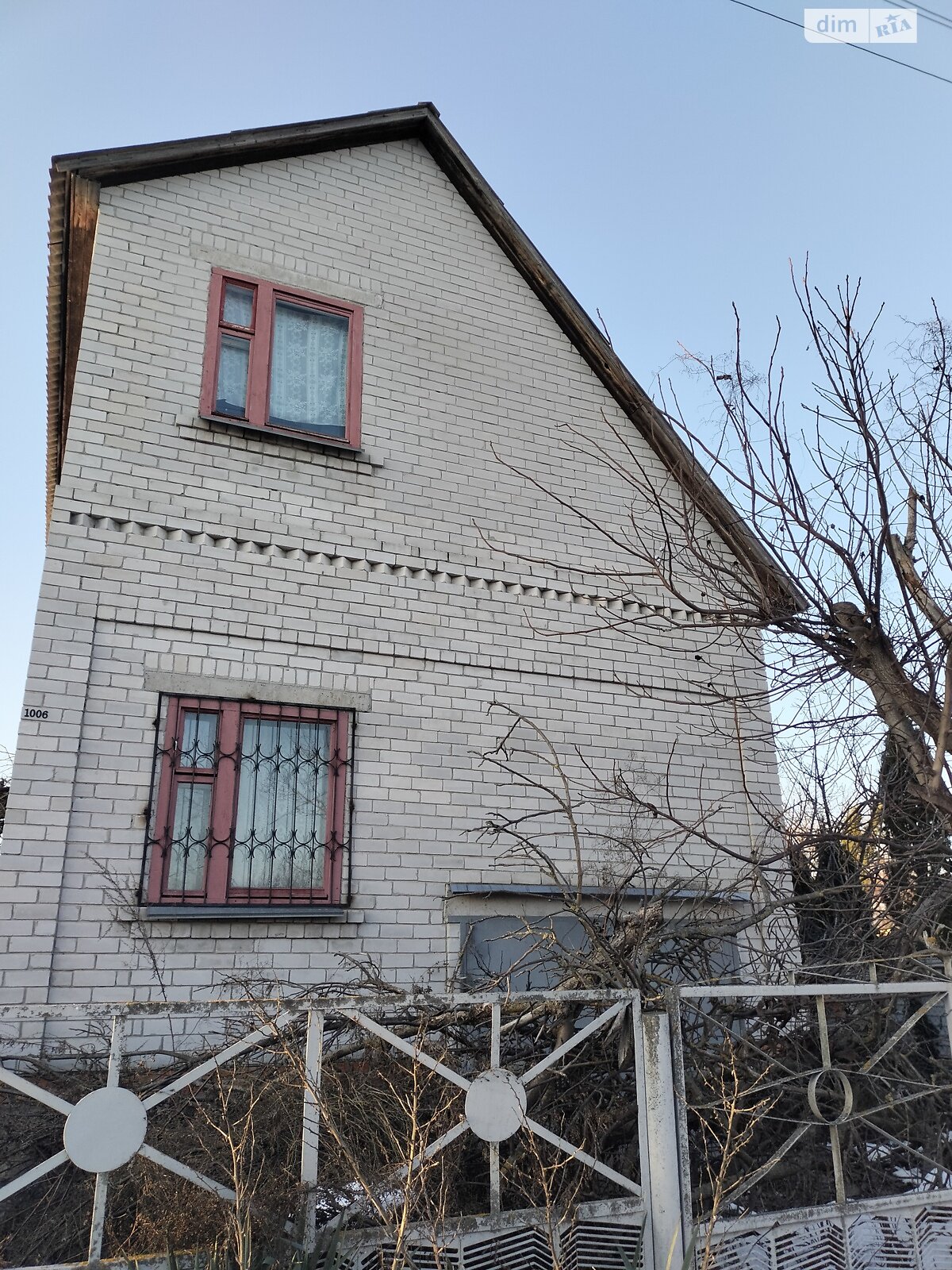 трехэтажный дом с верандой, 75.4 кв. м, кирпич. Сдается помесячно в Чеховке фото 1 трехэтажный дом с верандой, 75.4 кв. м, кирпич. Сдается помесячно в Чеховке фото 1