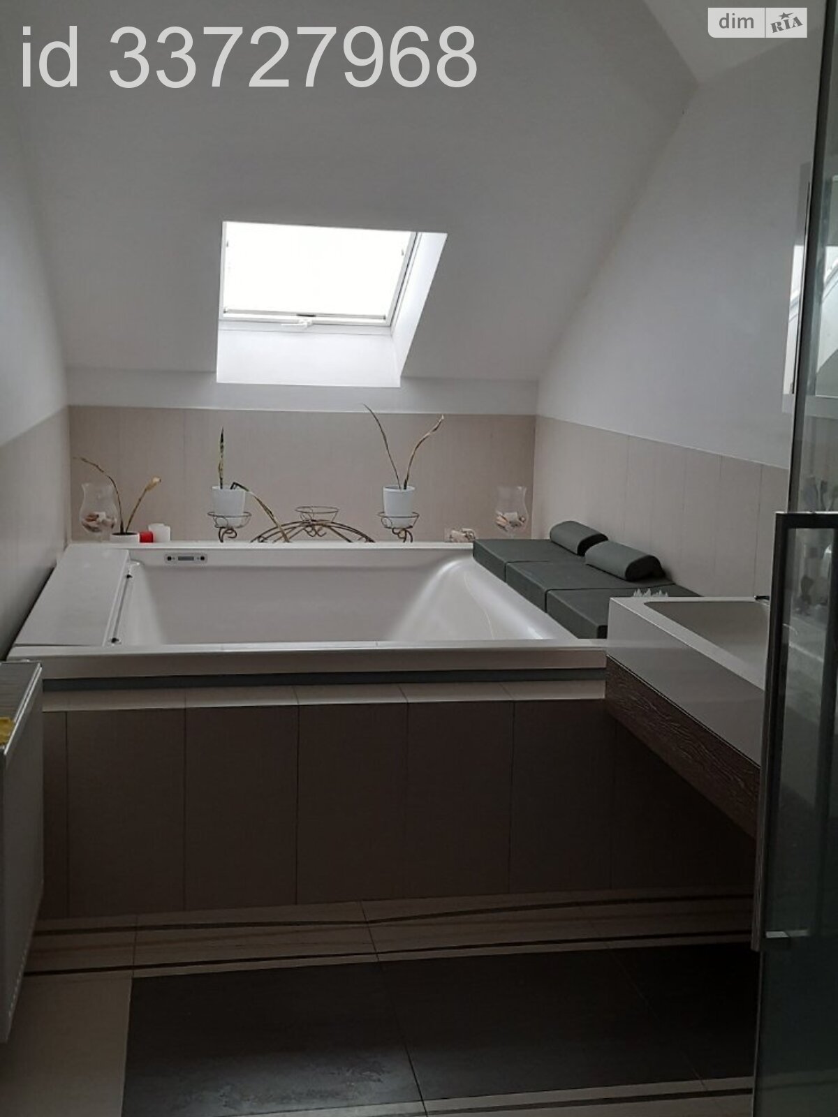 двоповерховий будинок з верандою, 300 кв. м, цегла. Здається помісячно в Черкаській Лозовій фото 1