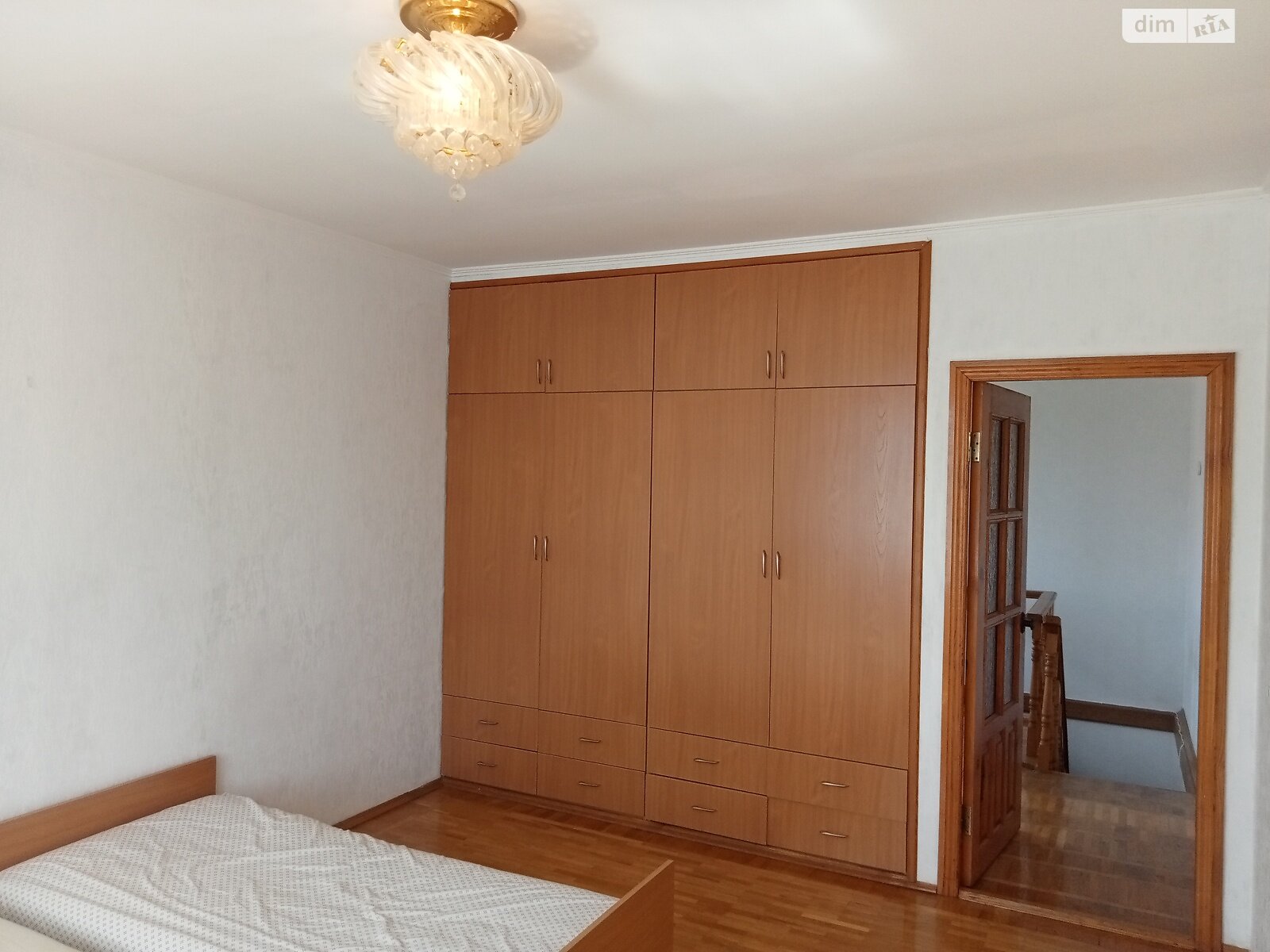 двухэтажный дом, 163 кв. м, кирпич. Сдается помесячно в Черкассах, в районе Казбет фото 1 двухэтажный дом, 163 кв. м, кирпич. Сдается помесячно в Черкассах, в районе Казбет фото 1
