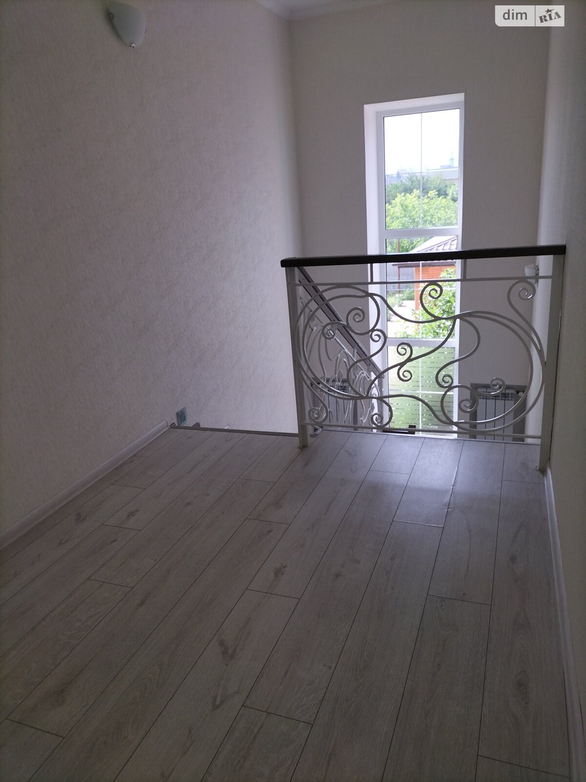 двоповерховий будинок з гаражем, 200 кв. м, цегла. Здається помісячно в Черкасах, в районі Район Д фото 1 двопроверховий будинок з гаражем, 200 кв. м, цегла. Здається помісячно в Черкасах, в районі Район Д фото 1