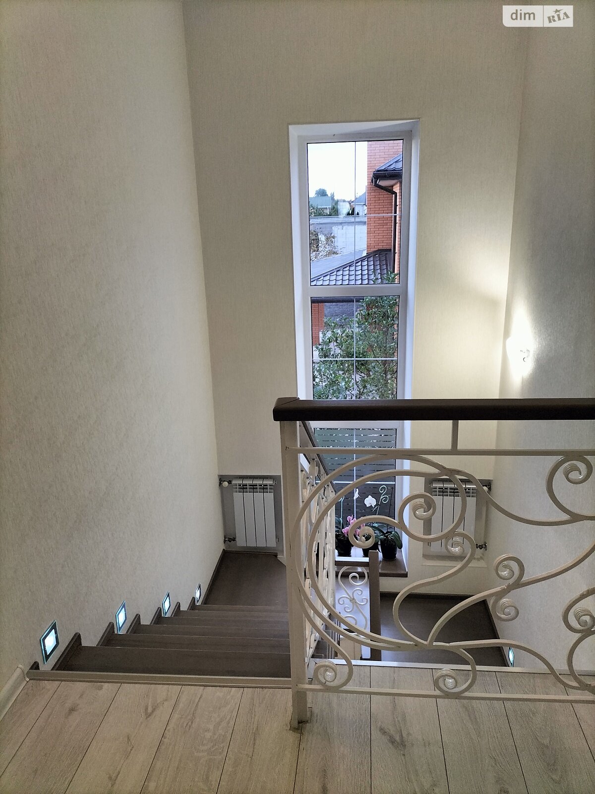 двоповерховий будинок з гаражем, 200 кв. м, цегла. Здається помісячно в Черкасах, в районі Район Д фото 1 двопроверховий будинок з гаражем, 200 кв. м, цегла. Здається помісячно в Черкасах, в районі Район Д фото 1