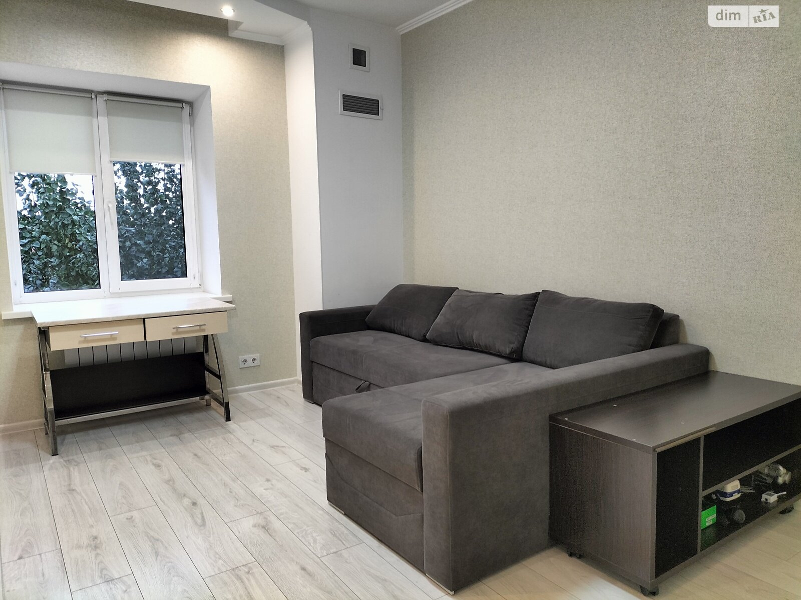 двоповерховий будинок з гаражем, 200 кв. м, цегла. Здається помісячно в Черкасах, в районі Район Д фото 1 двопроверховий будинок з гаражем, 200 кв. м, цегла. Здається помісячно в Черкасах, в районі Район Д фото 1