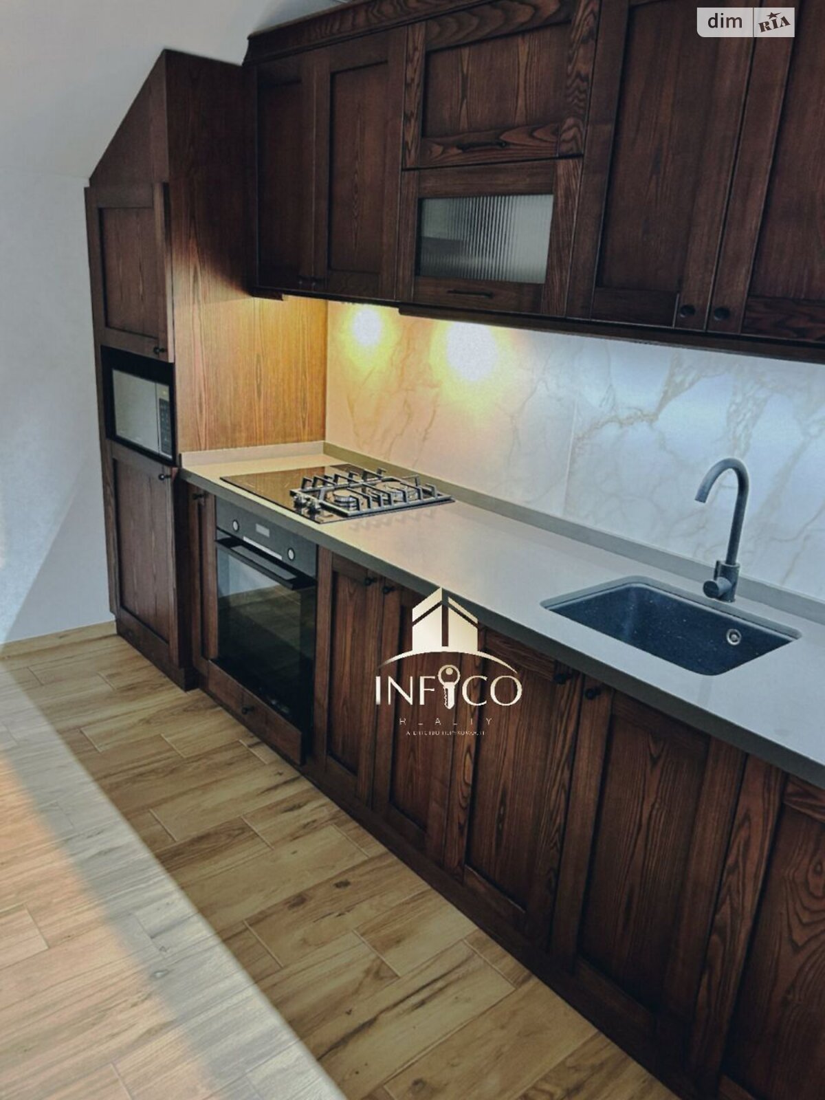 двопроверховий будинок, 80 кв. м, цегла. Здається помісячно в Черкасах, в районі Соснівський фото 1