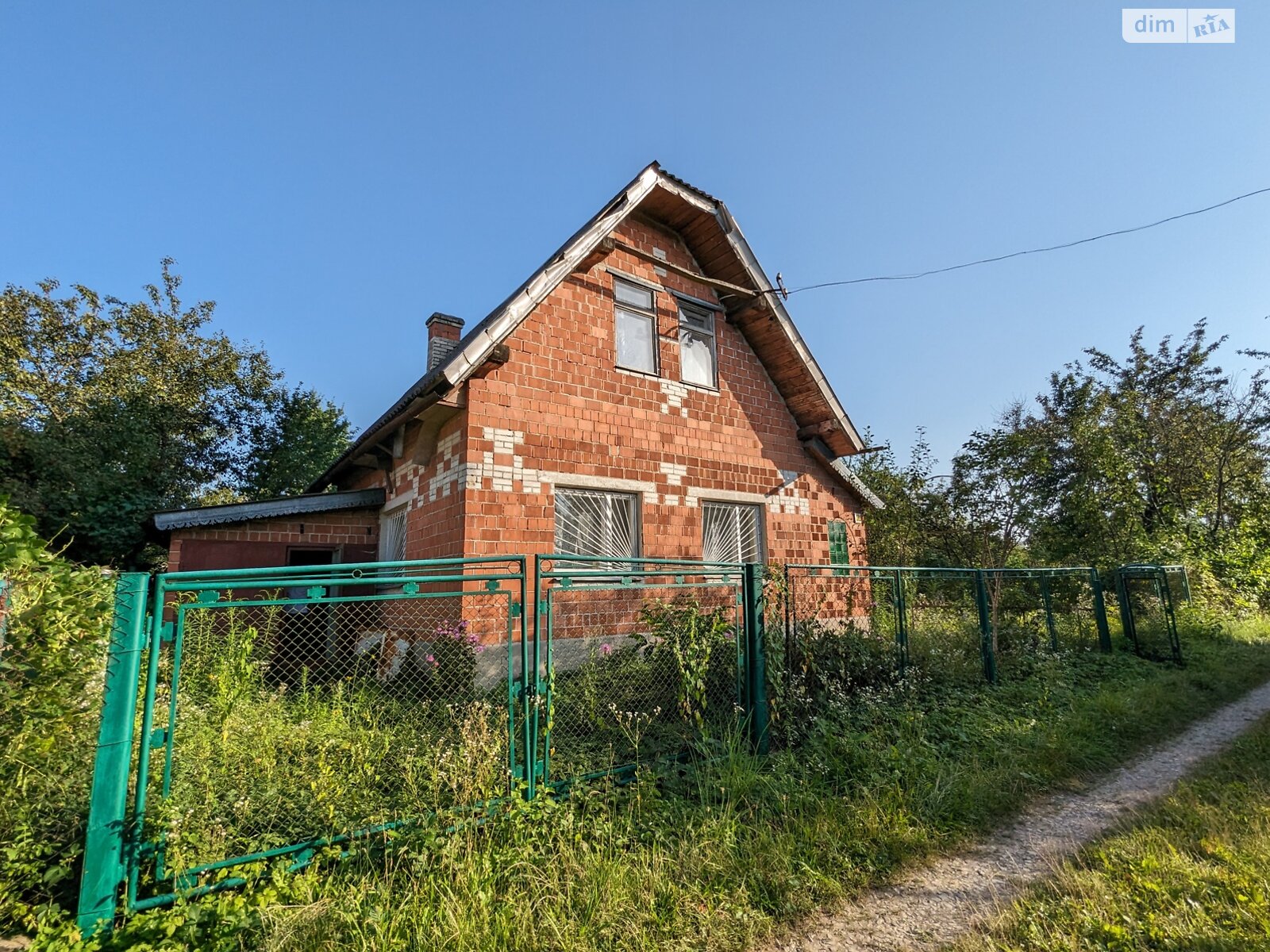 двухэтажный дом с балконом, 82 кв. м, кирпич. Сдается помесячно в Черниеве фото 1