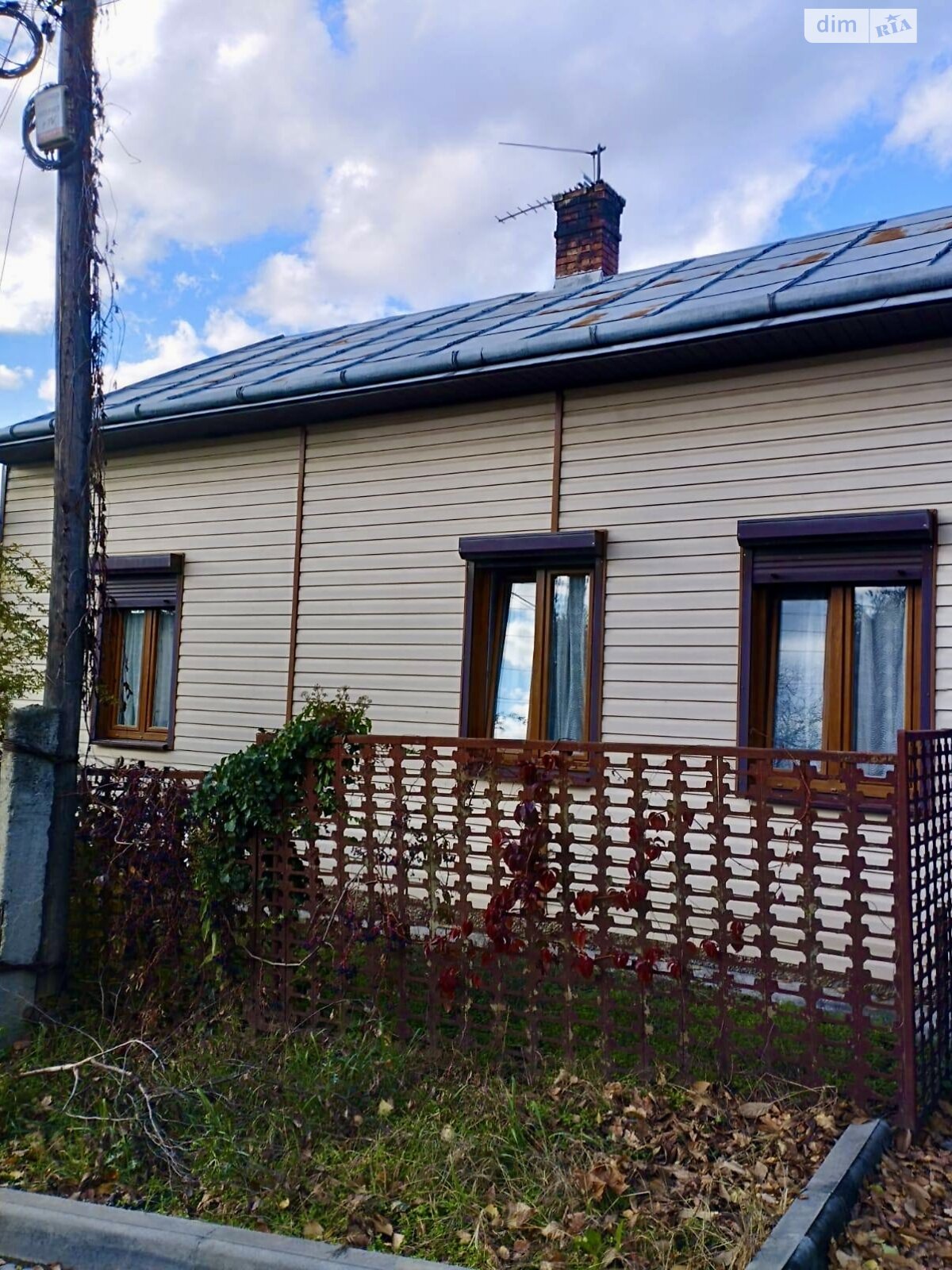 одноэтажный дом, 90 кв. м, кирпич. Сдается помесячно в Черновцах фото 1 одноэтажный дом, 90 кв. м, кирпич. Сдается помесячно в Черновцах фото 1