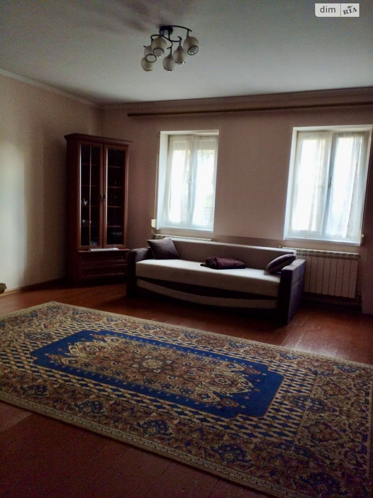 одноэтажный дом, 90 кв. м, кирпич. Сдается помесячно в Черновцах фото 1 одноэтажный дом, 90 кв. м, кирпич. Сдается помесячно в Черновцах фото 1