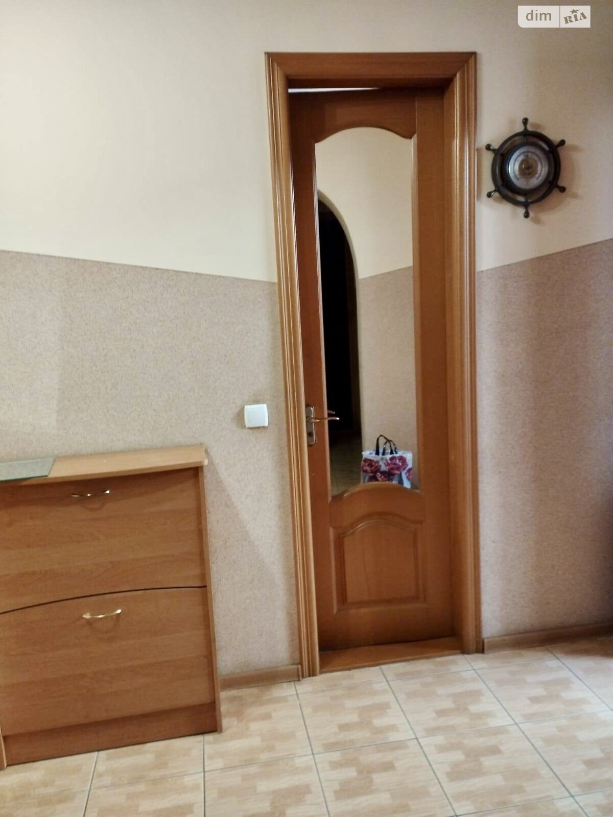 одноэтажный дом, 90 кв. м, кирпич. Сдается помесячно в Черновцах фото 1 одноэтажный дом, 90 кв. м, кирпич. Сдается помесячно в Черновцах фото 1