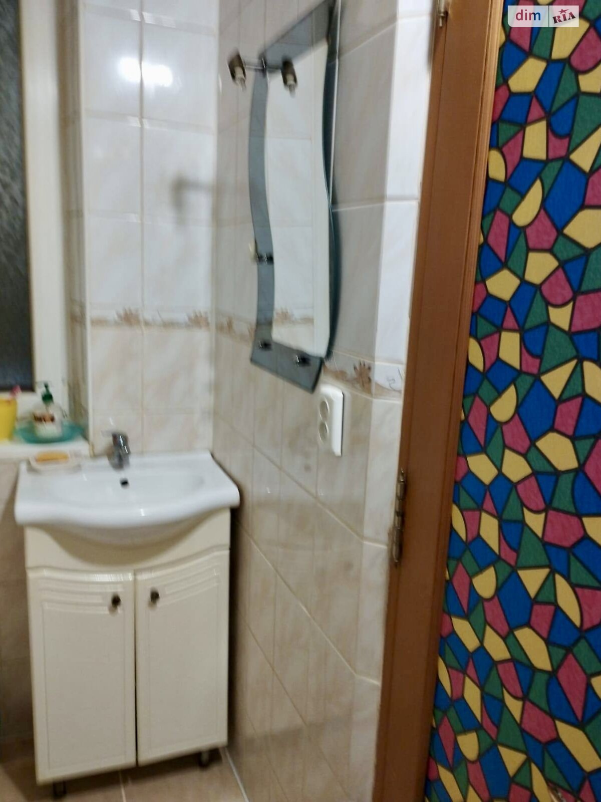 одноэтажный дом, 90 кв. м, кирпич. Сдается помесячно в Черновцах фото 1 одноэтажный дом, 90 кв. м, кирпич. Сдается помесячно в Черновцах фото 1