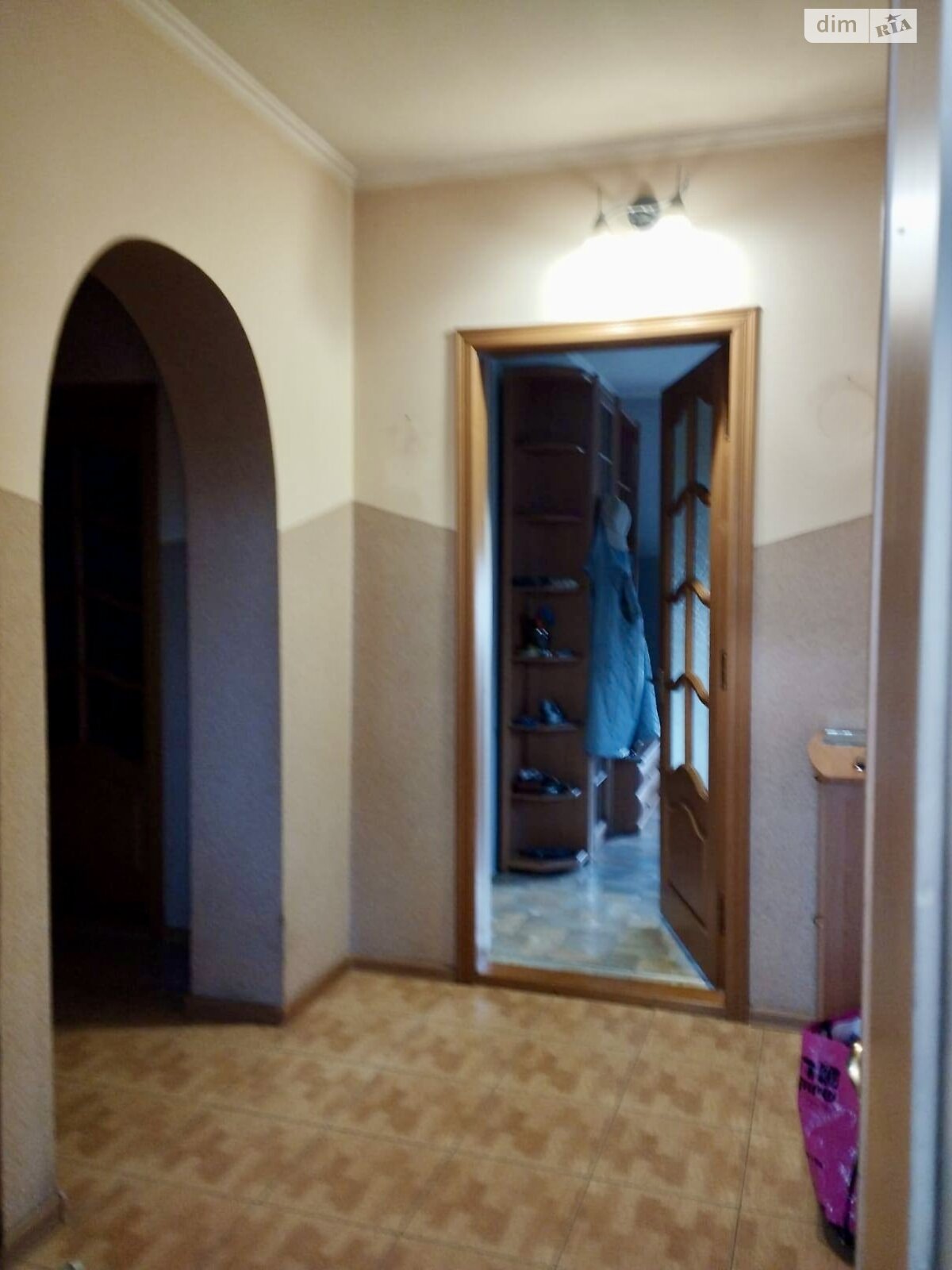 одноэтажный дом, 90 кв. м, кирпич. Сдается помесячно в Черновцах фото 1 одноэтажный дом, 90 кв. м, кирпич. Сдается помесячно в Черновцах фото 1