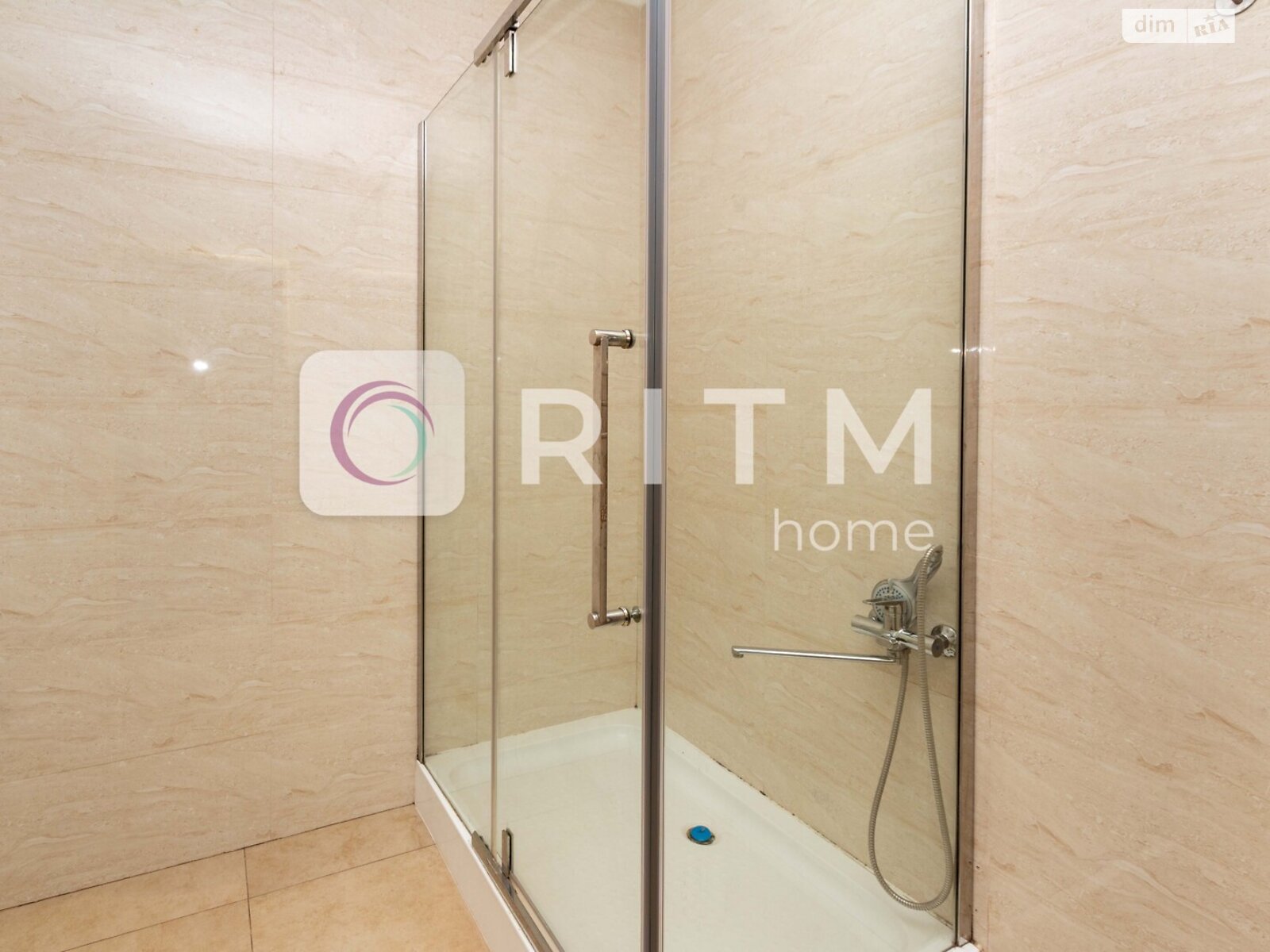 двухэтажный дом, 150 кв. м, кирпич. Сдается помесячно в Черновцах, в районе Гравитон фото 1