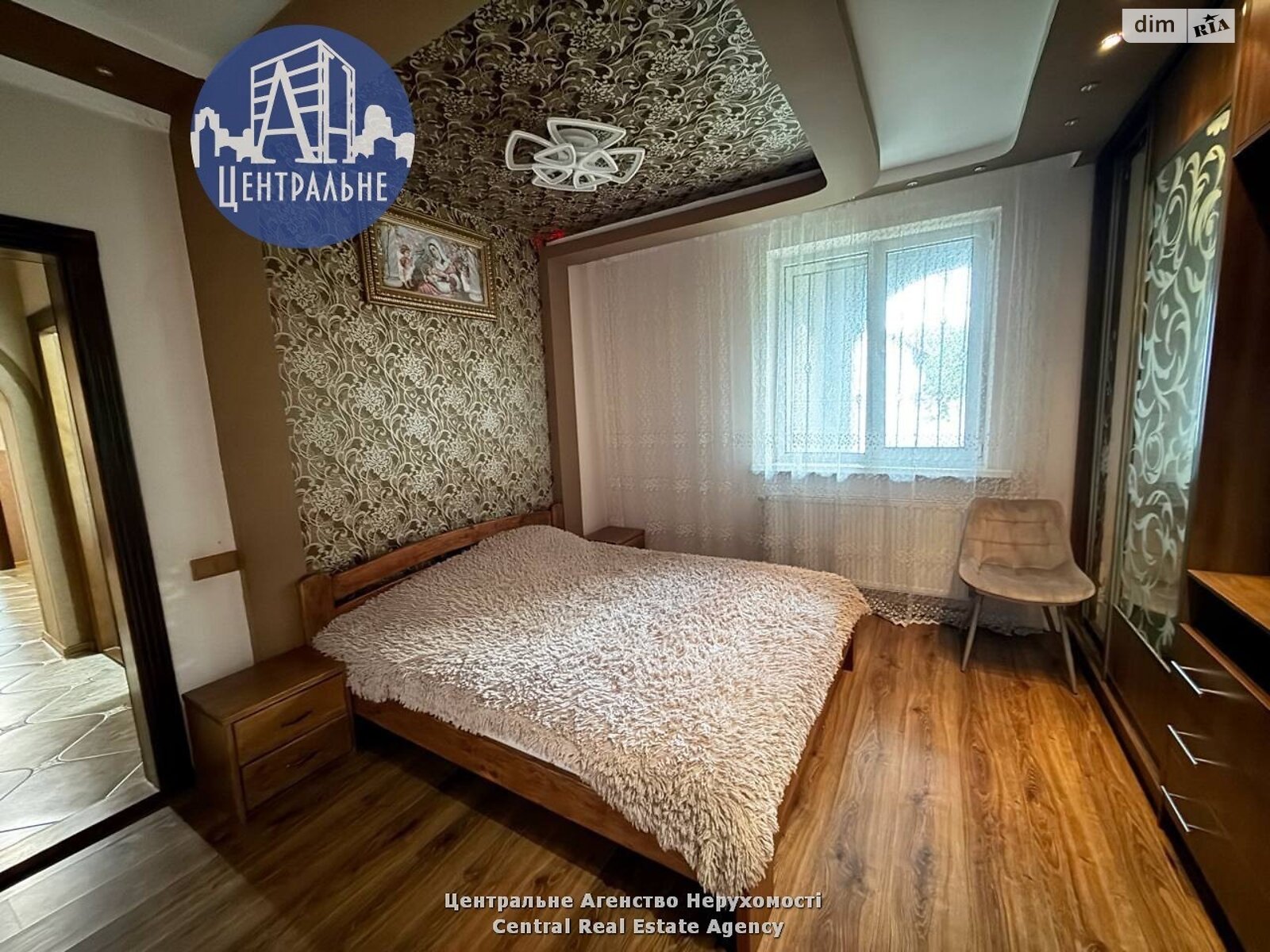 одноэтажный дом с гаражом, 85 кв. м, кирпич. Сдается помесячно в Черновцах фото 1 одноэтажный дом с гаражом, 85 кв. м, кирпич. Сдается помесячно в Черновцах фото 1